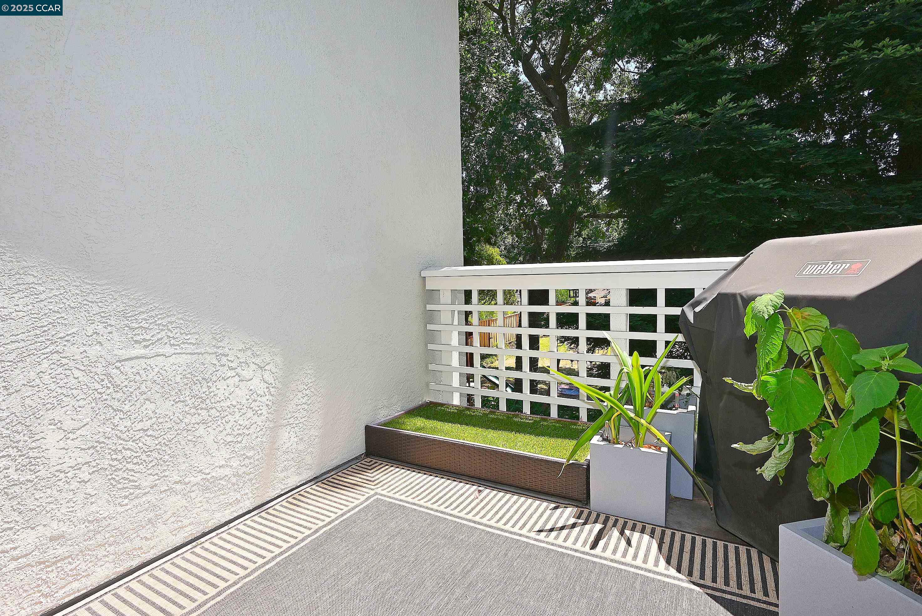 Detail Gallery Image 17 of 31 For 2574 Oak Road #202,  Walnut Creek,  CA 94597 - 2 Beds | 2/1 Baths