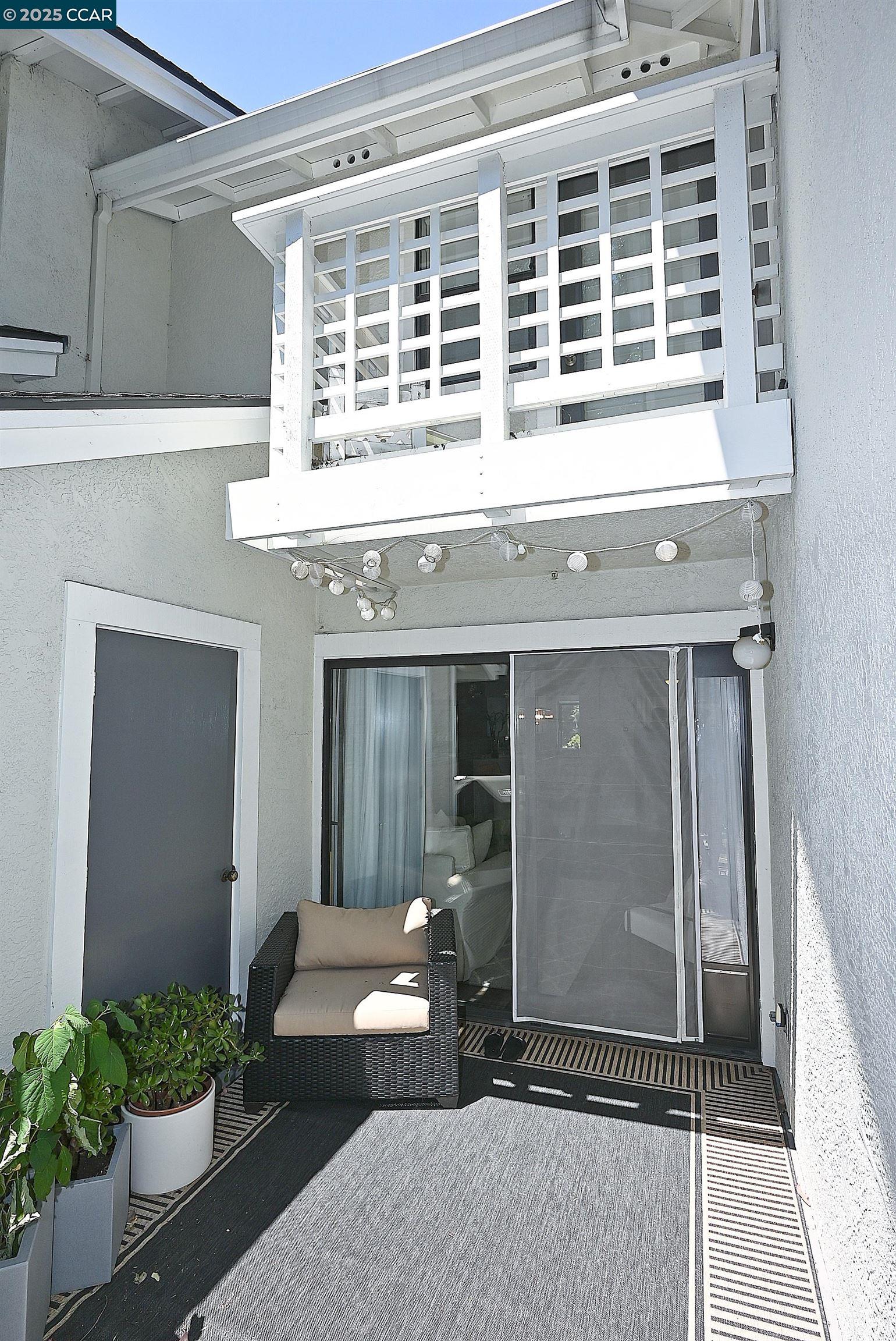 Detail Gallery Image 18 of 31 For 2574 Oak Road #202,  Walnut Creek,  CA 94597 - 2 Beds | 2/1 Baths