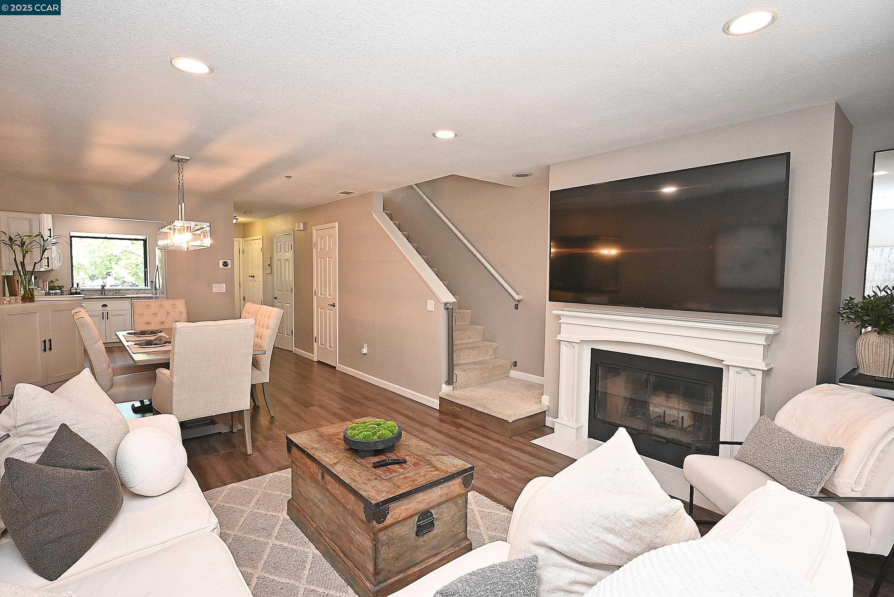 Detail Gallery Image 19 of 31 For 2574 Oak Road #202,  Walnut Creek,  CA 94597 - 2 Beds | 2/1 Baths