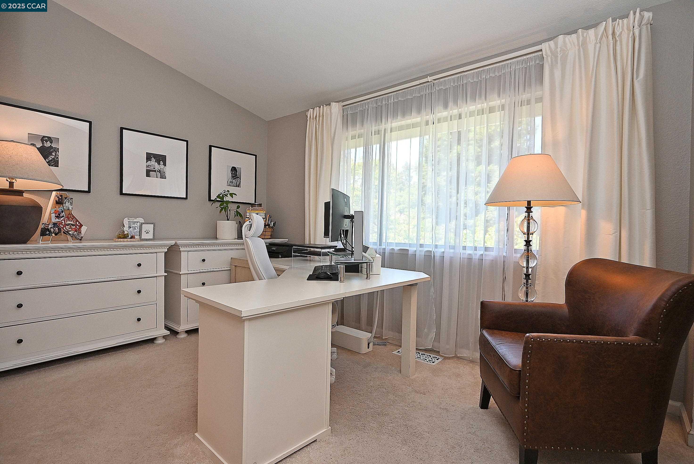 Detail Gallery Image 26 of 31 For 2574 Oak Road #202,  Walnut Creek,  CA 94597 - 2 Beds | 2/1 Baths