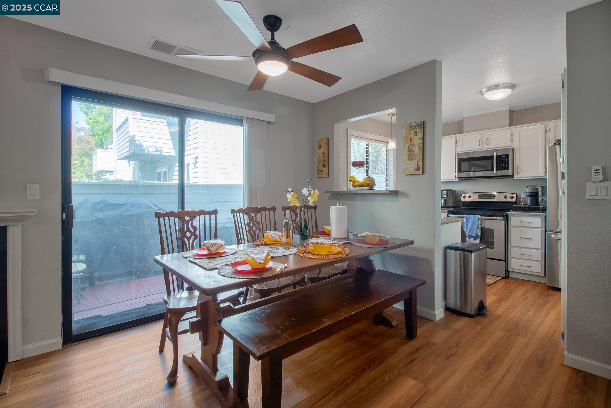 Detail Gallery Image 5 of 22 For 90 Elder Dr #C,  Pacheco,  CA 94553 - 2 Beds | 2 Baths