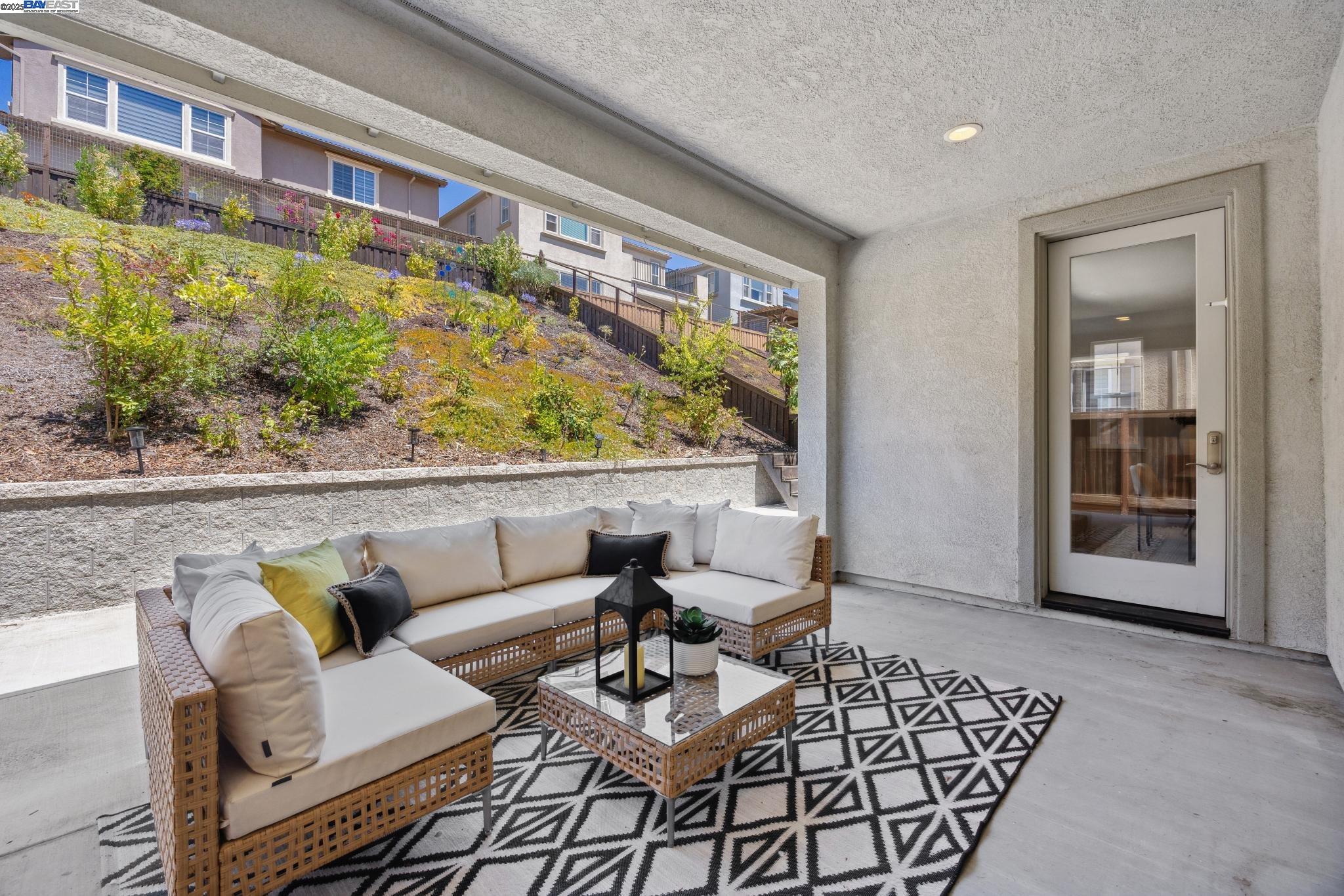 Detail Gallery Image 46 of 58 For 28792 Vista Grande Dr, Hayward,  CA 94544 - 4 Beds | 3 Baths