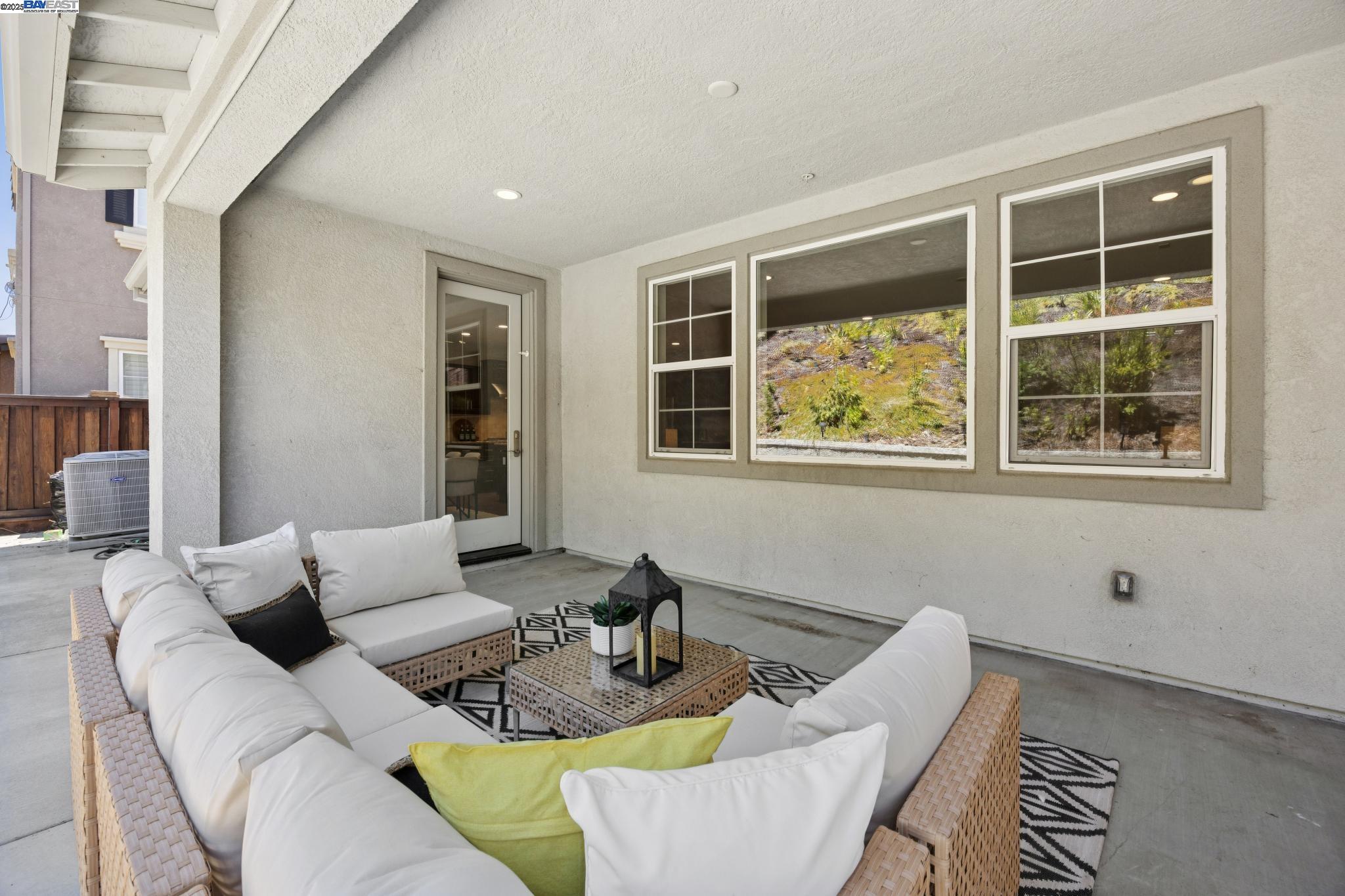 Detail Gallery Image 48 of 58 For 28792 Vista Grande Dr, Hayward,  CA 94544 - 4 Beds | 3 Baths