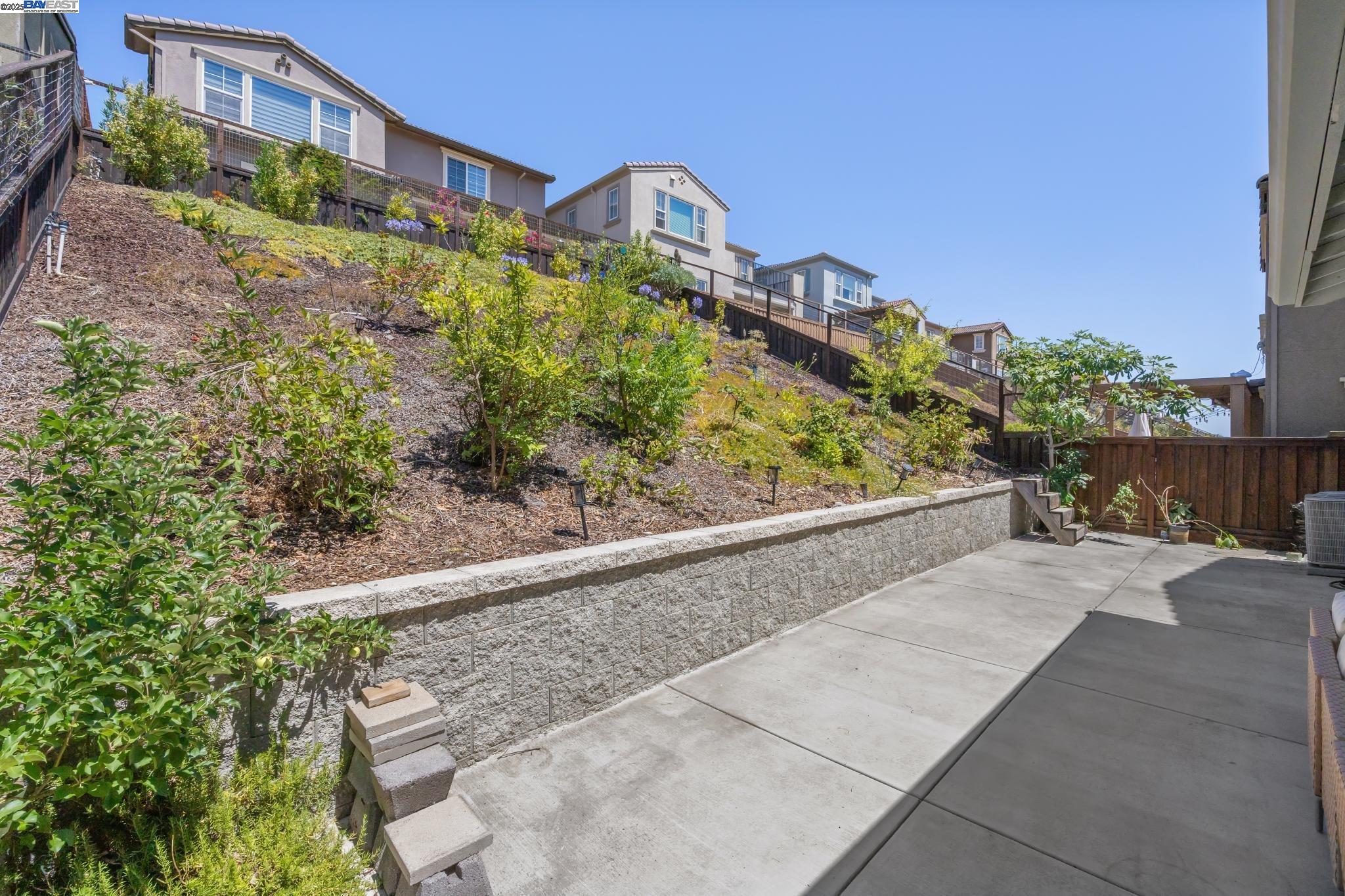 Detail Gallery Image 49 of 58 For 28792 Vista Grande Dr, Hayward,  CA 94544 - 4 Beds | 3 Baths