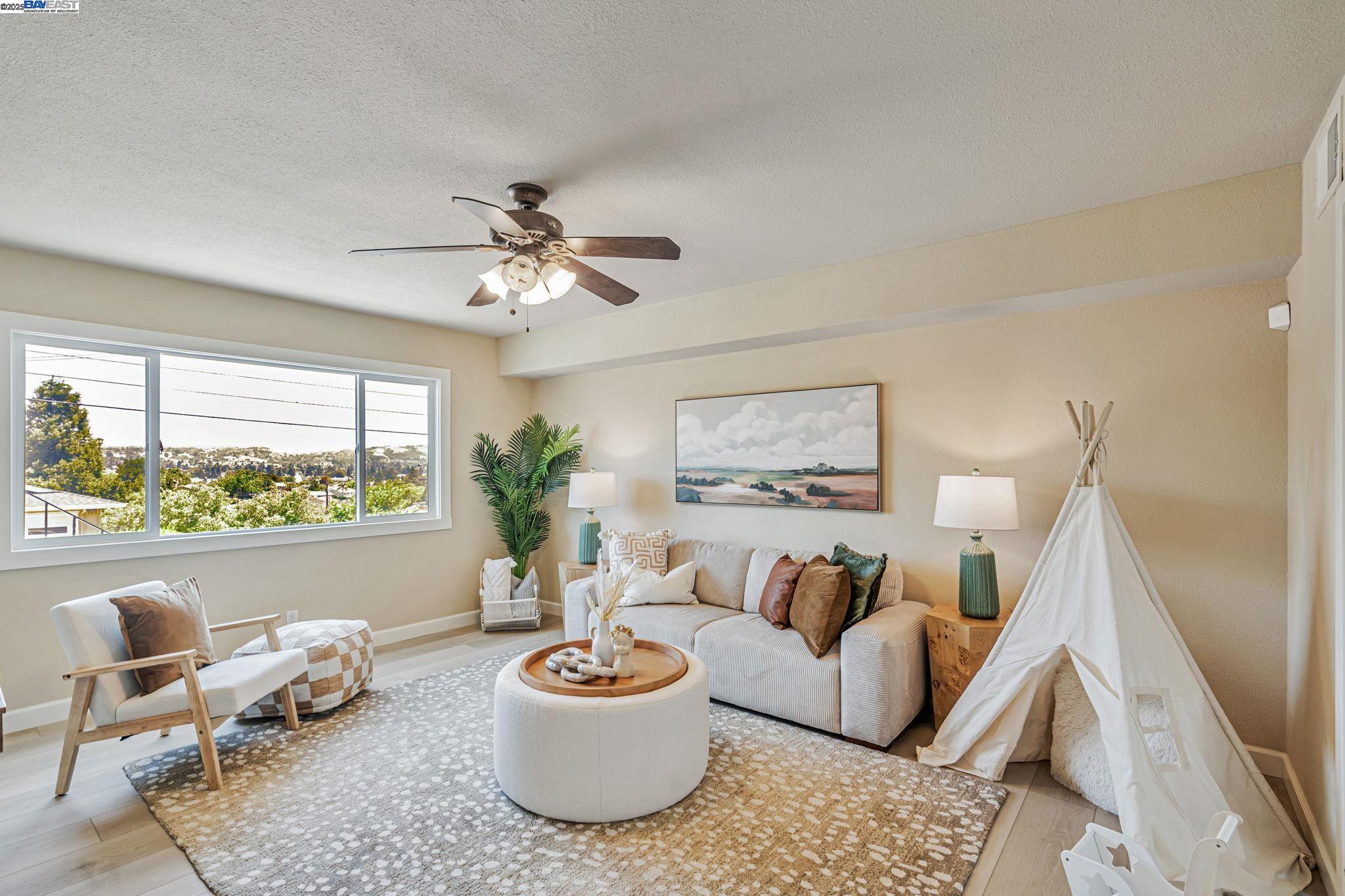 Detail Gallery Image 11 of 51 For 19477 Yuma Street, Castro Valley,  CA 94546-3238 - 3 Beds | 2 Baths