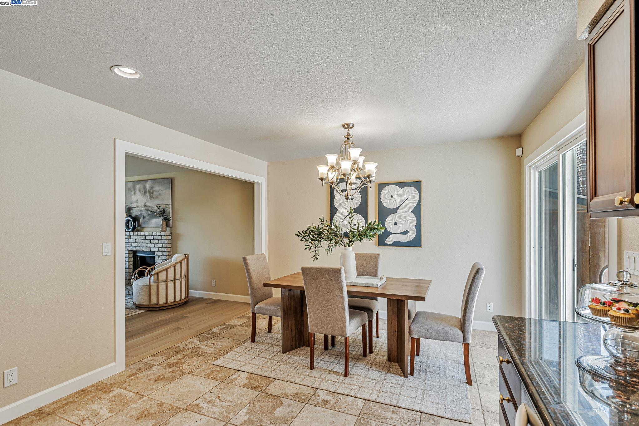 Detail Gallery Image 15 of 51 For 19477 Yuma Street, Castro Valley,  CA 94546-3238 - 3 Beds | 2 Baths