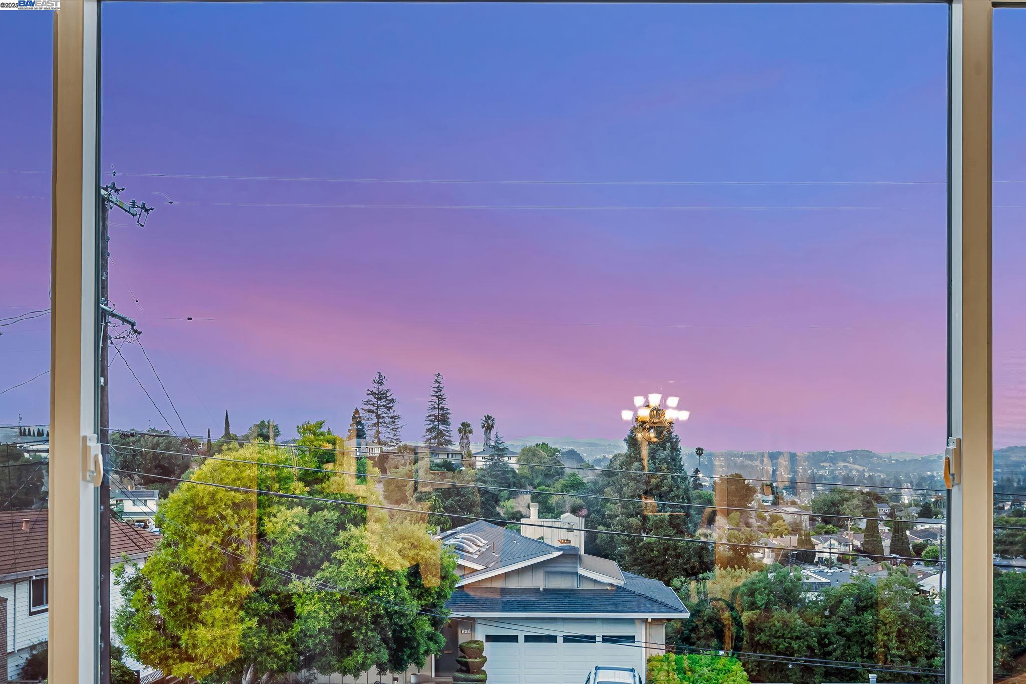 Detail Gallery Image 3 of 51 For 19477 Yuma Street, Castro Valley,  CA 94546-3238 - 3 Beds | 2 Baths