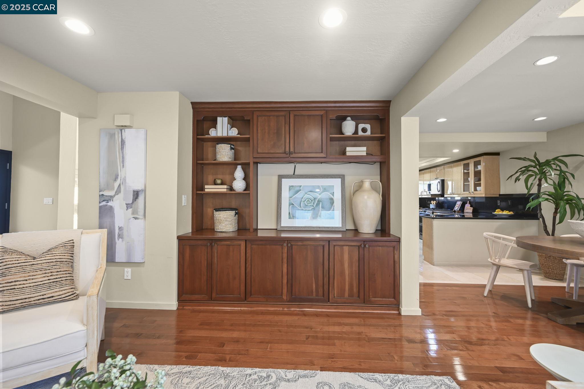 Detail Gallery Image 21 of 60 For 36 Tennis Club Dr, Danville,  CA 94506 - 3 Beds | 2/1 Baths