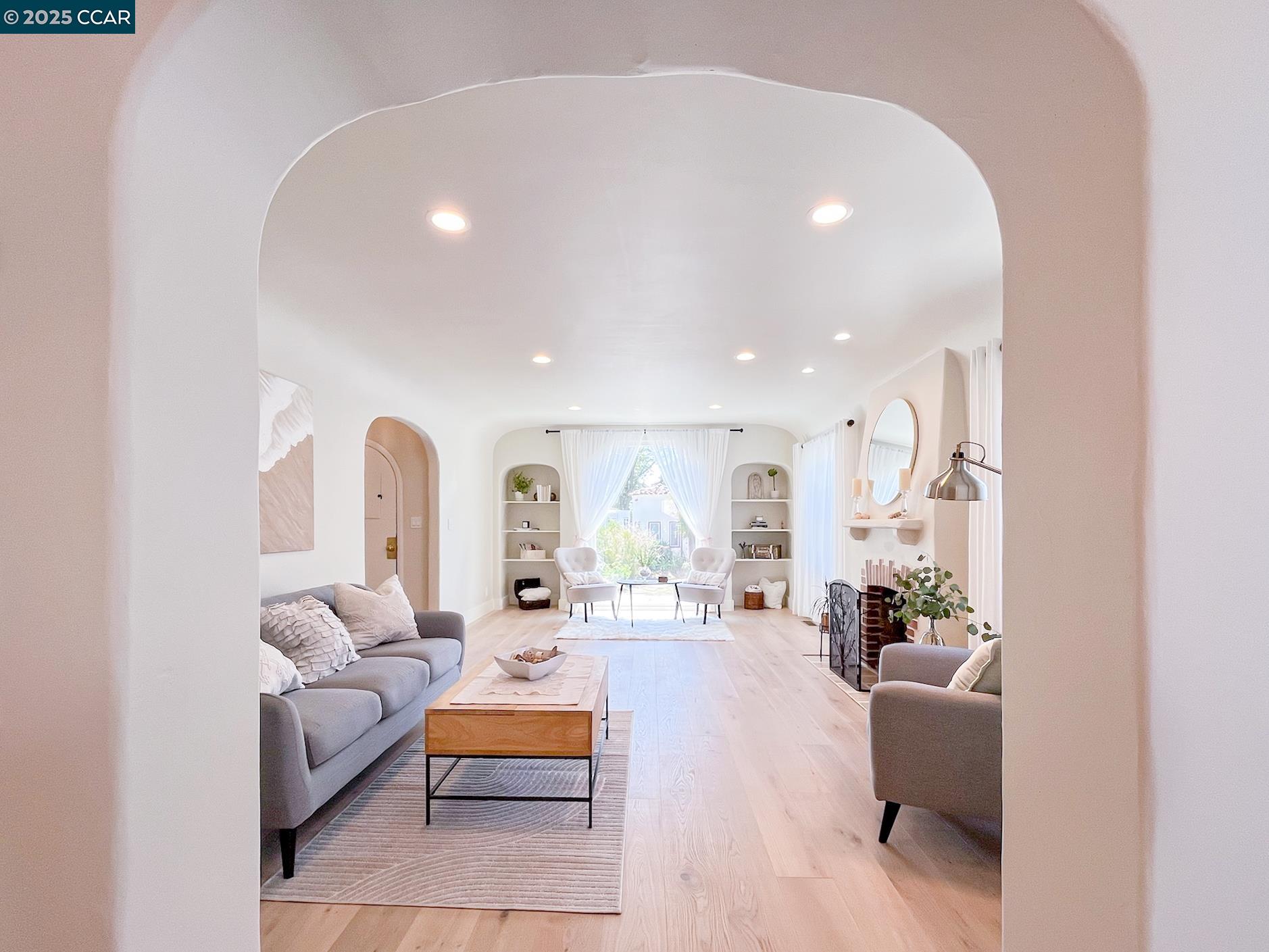 Detail Gallery Image 13 of 51 For 3438 Guido St, Oakland,  CA 94602 - 2 Beds | 1 Baths