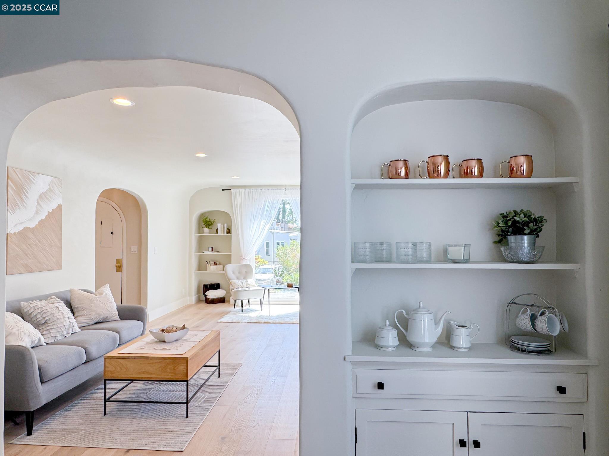 Detail Gallery Image 19 of 51 For 3438 Guido St, Oakland,  CA 94602 - 2 Beds | 1 Baths