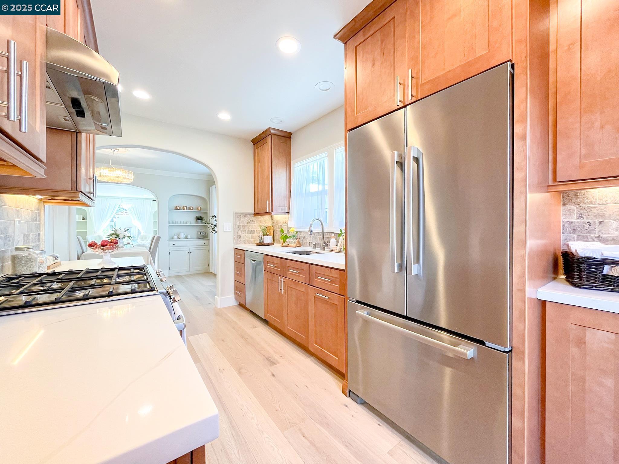 Detail Gallery Image 39 of 51 For 3438 Guido St, Oakland,  CA 94602 - 2 Beds | 1 Baths