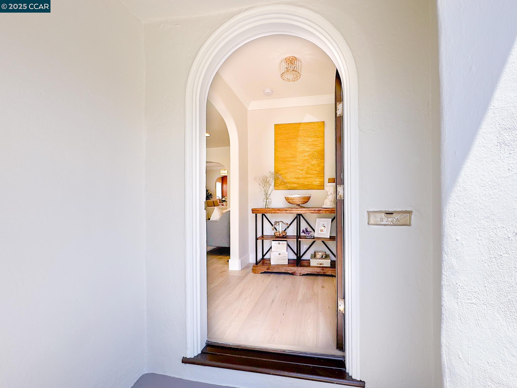 Detail Gallery Image 5 of 51 For 3438 Guido St, Oakland,  CA 94602 - 2 Beds | 1 Baths