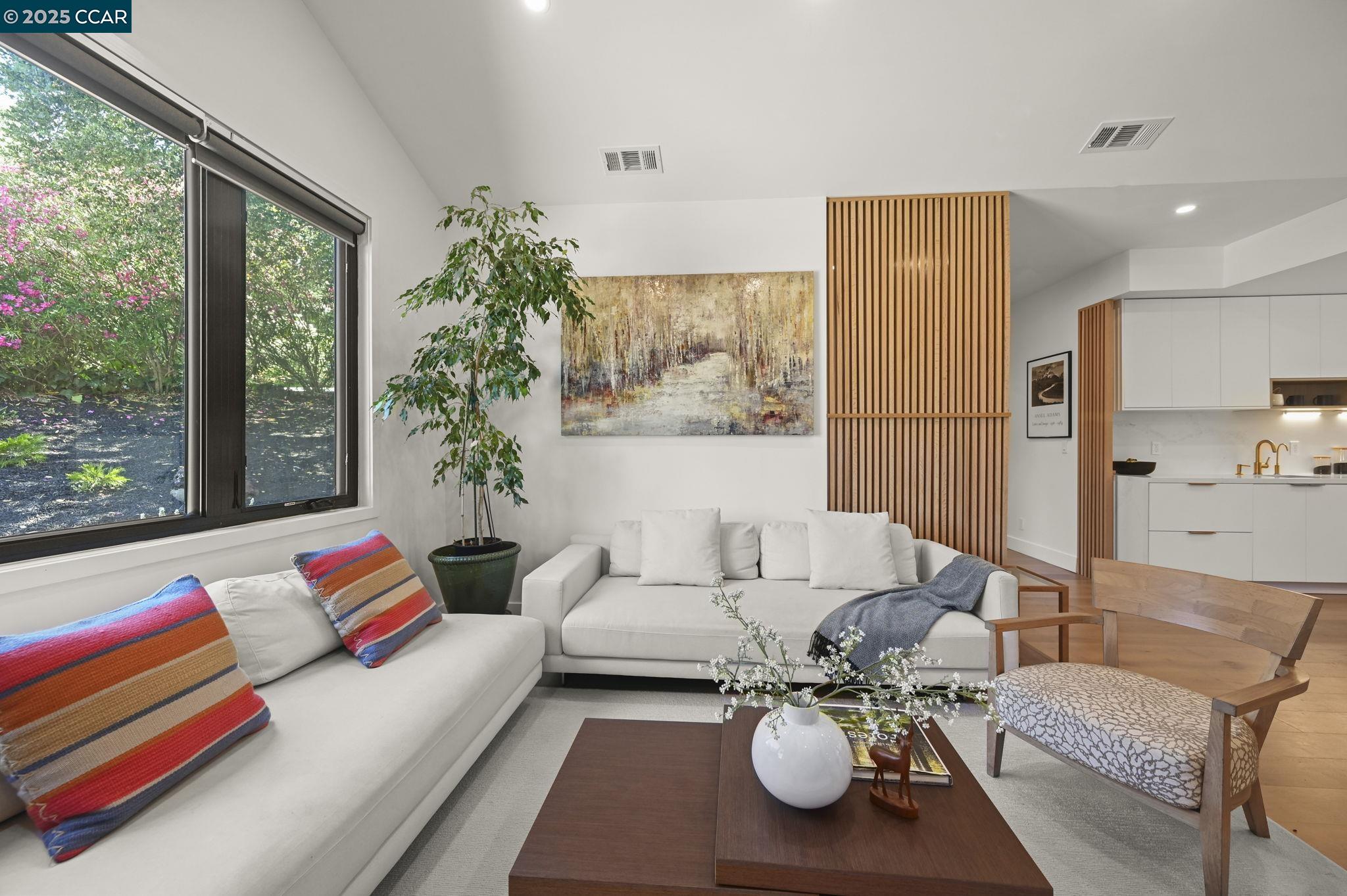 Detail Gallery Image 8 of 50 For 148 Draeger Drive, Moraga,  CA 94556 - 4 Beds | 2/1 Baths