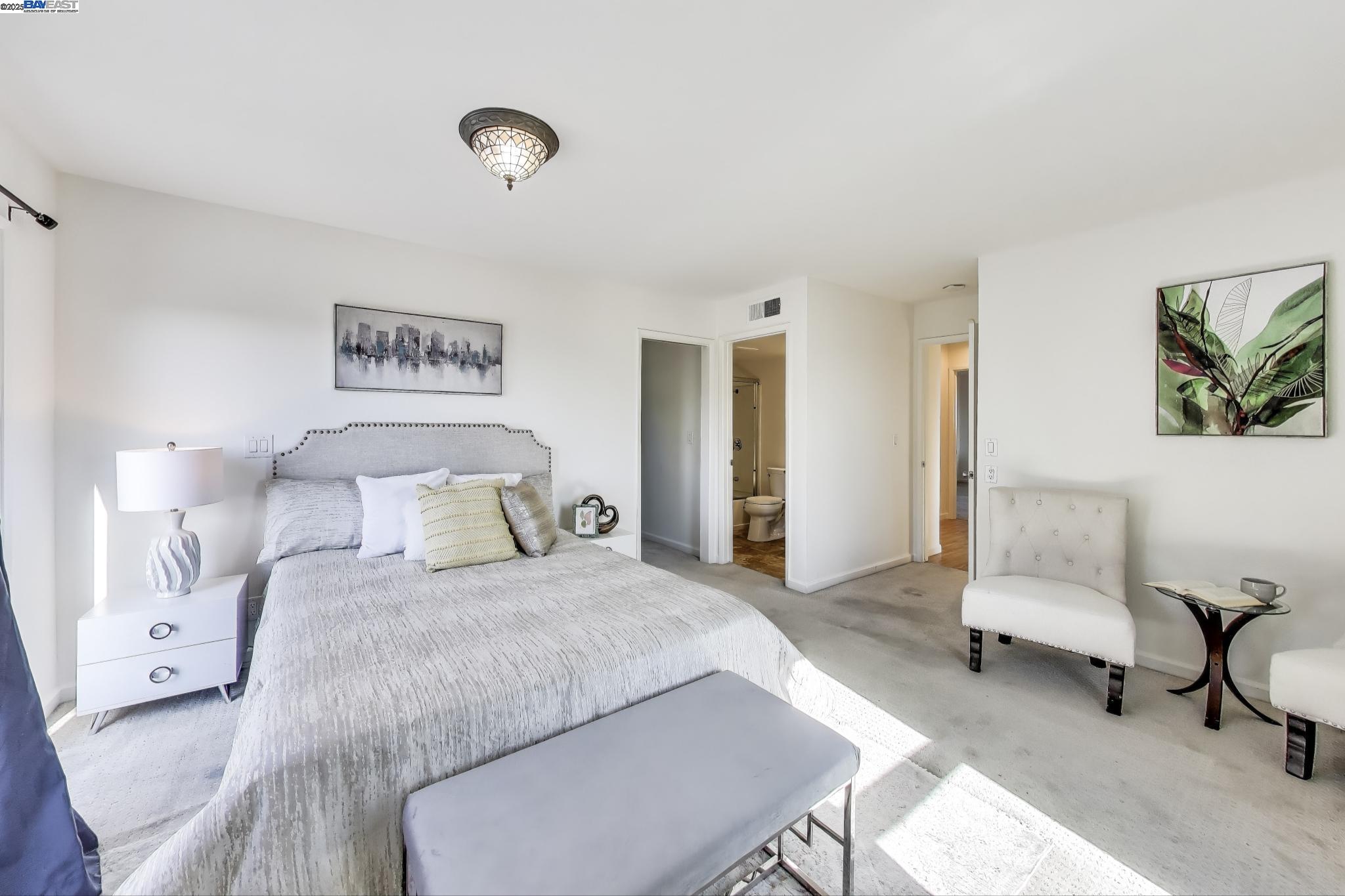 Detail Gallery Image 11 of 44 For 16660 Winding Blvd, San Leandro,  CA 94578 - 4 Beds | 3 Baths