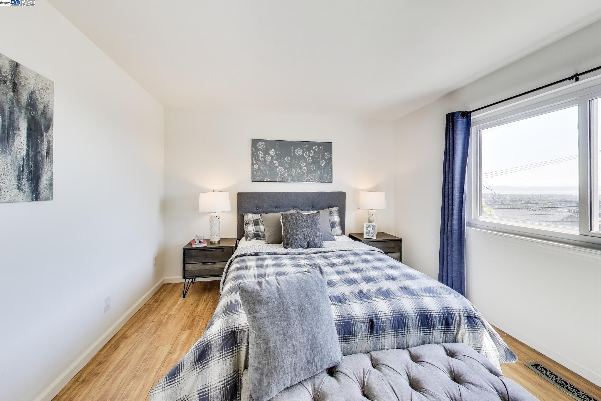Detail Gallery Image 22 of 44 For 16660 Winding Blvd, San Leandro,  CA 94578 - 4 Beds | 3 Baths