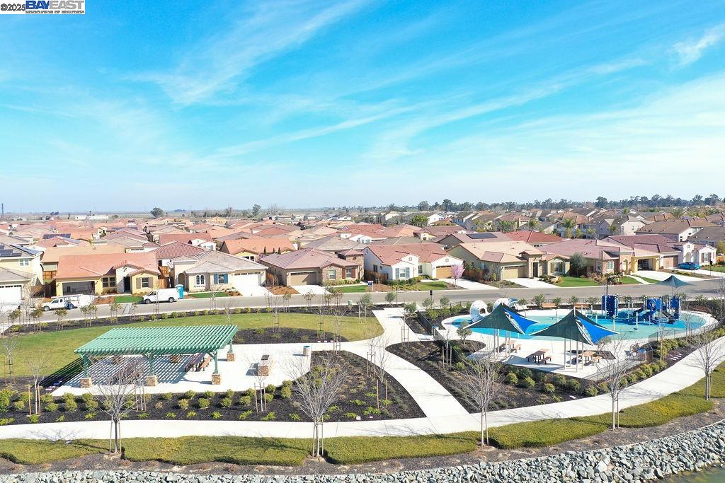 Detail Gallery Image 36 of 46 For 675 Merritt Ct, Discovery Bay,  CA 94505 - 4 Beds | 2/1 Baths