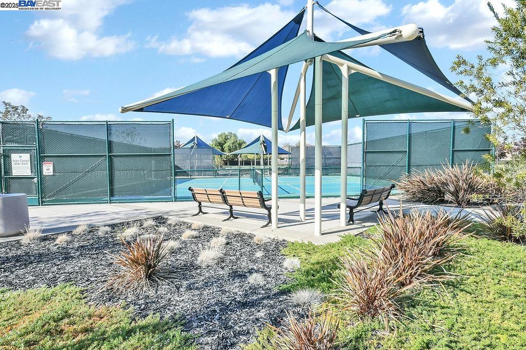 Detail Gallery Image 40 of 46 For 675 Merritt Ct, Discovery Bay,  CA 94505 - 4 Beds | 2/1 Baths