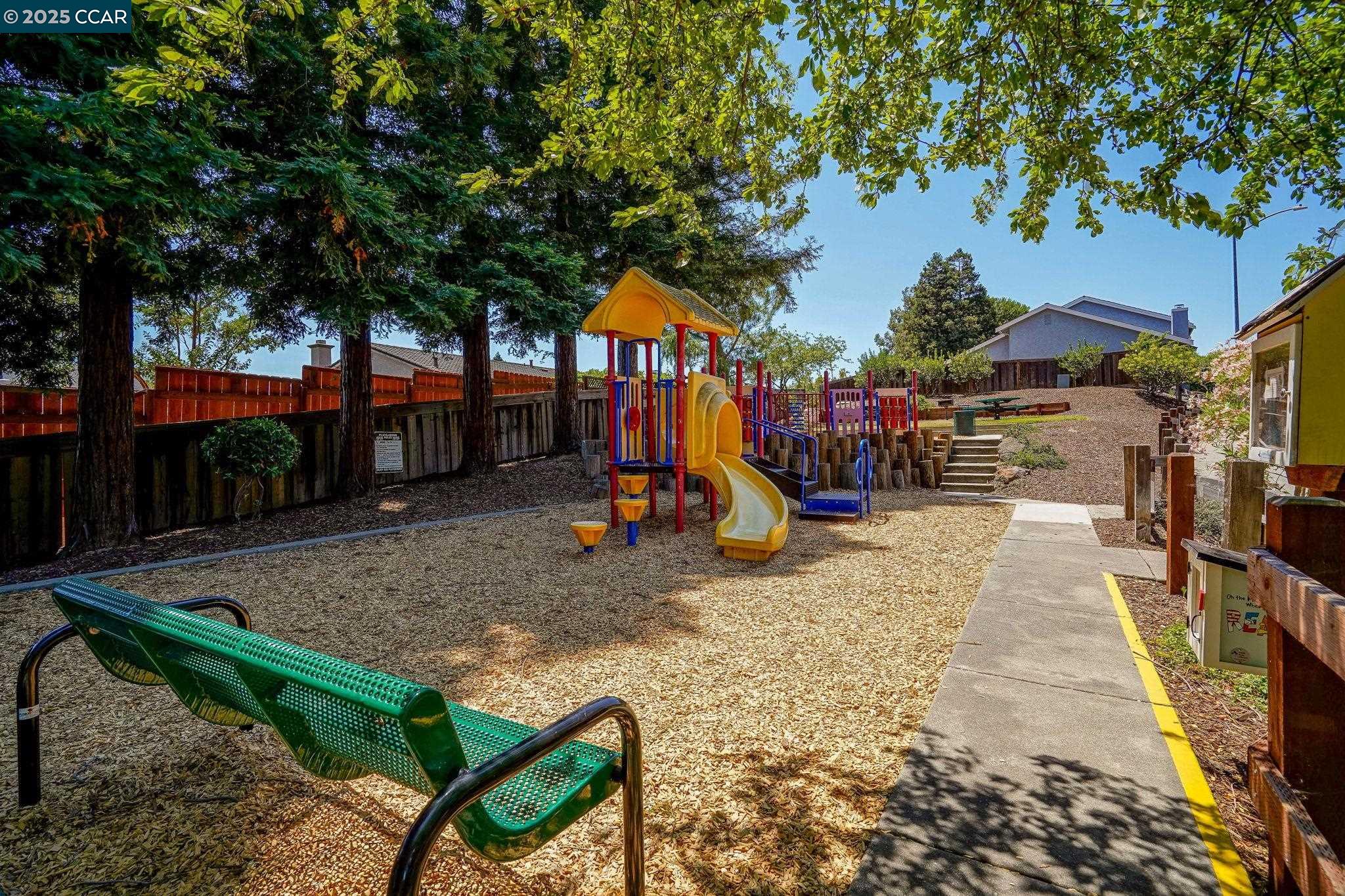 Detail Gallery Image 28 of 31 For 2132 Rock Pass Pl, Martinez,  CA 94553 - 3 Beds | 2/1 Baths