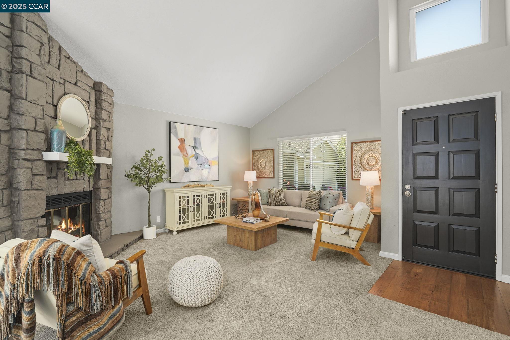 Detail Gallery Image 5 of 31 For 2132 Rock Pass Pl, Martinez,  CA 94553 - 3 Beds | 2/1 Baths