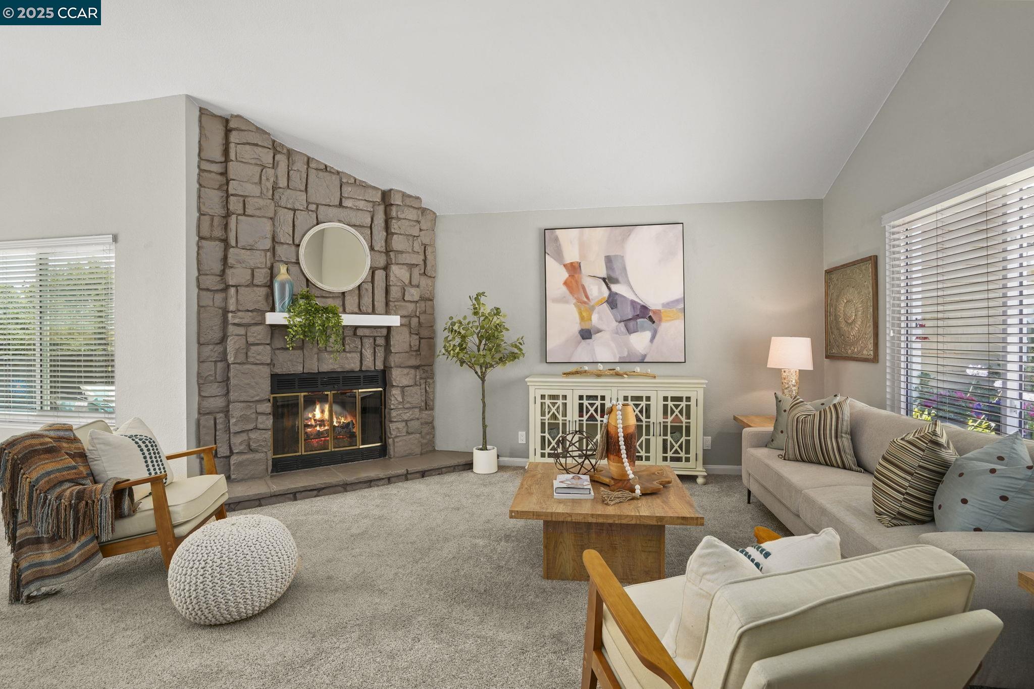 Detail Gallery Image 6 of 31 For 2132 Rock Pass Pl, Martinez,  CA 94553 - 3 Beds | 2/1 Baths