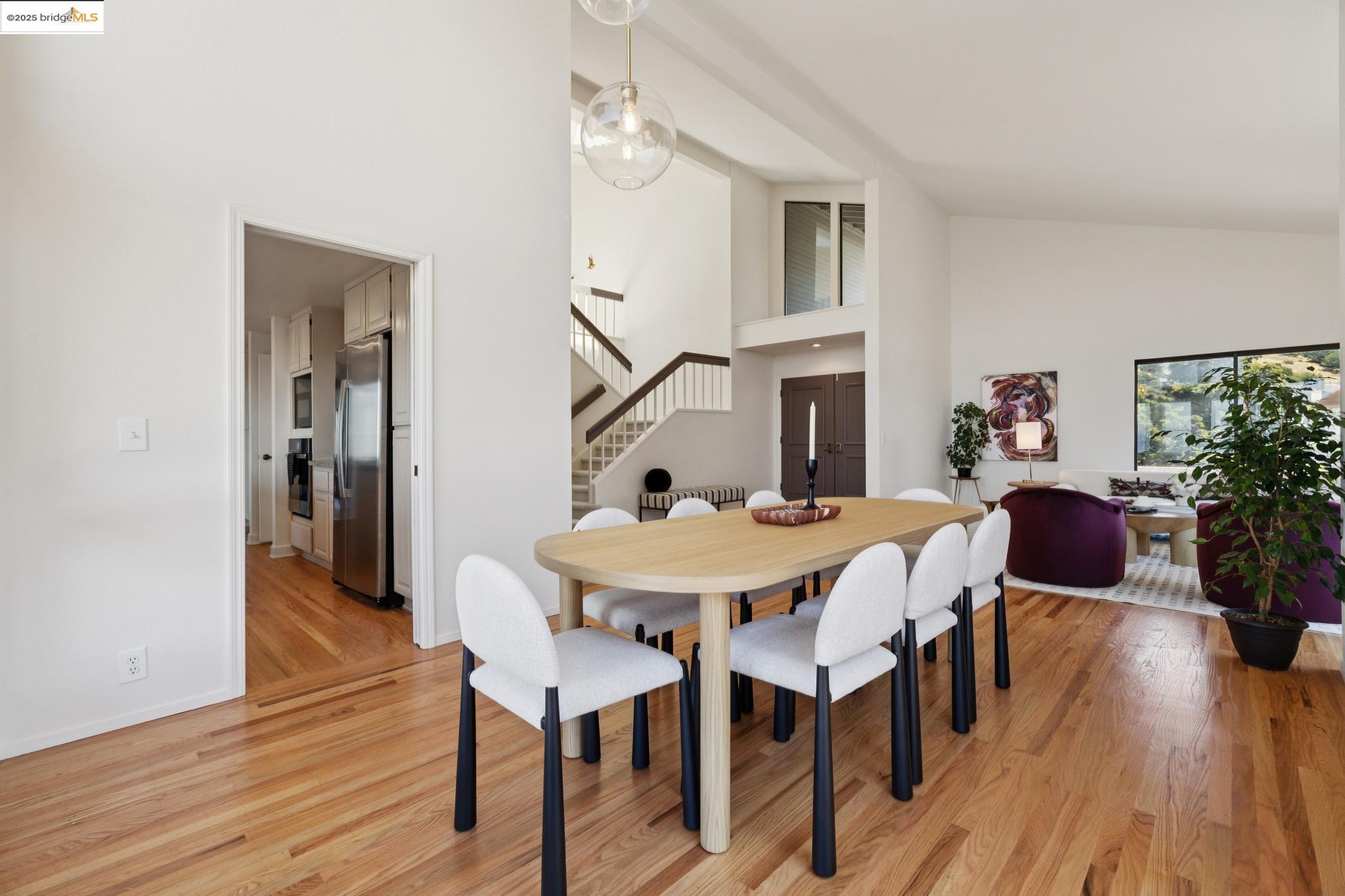 Detail Gallery Image 18 of 58 For 6109 Ridgemont Dr, Oakland,  CA 94619 - 4 Beds | 2/1 Baths