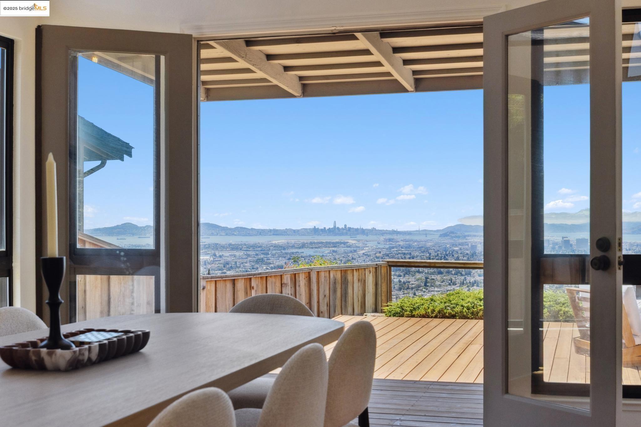 Detail Gallery Image 19 of 58 For 6109 Ridgemont Dr, Oakland,  CA 94619 - 4 Beds | 2/1 Baths