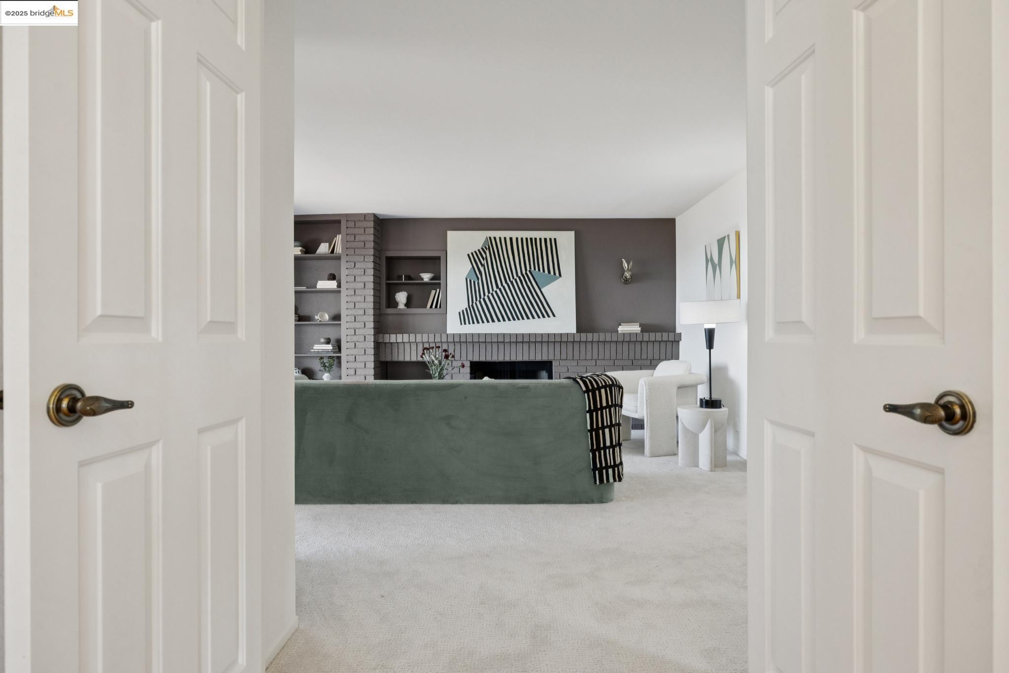 Detail Gallery Image 25 of 58 For 6109 Ridgemont Dr, Oakland,  CA 94619 - 4 Beds | 2/1 Baths