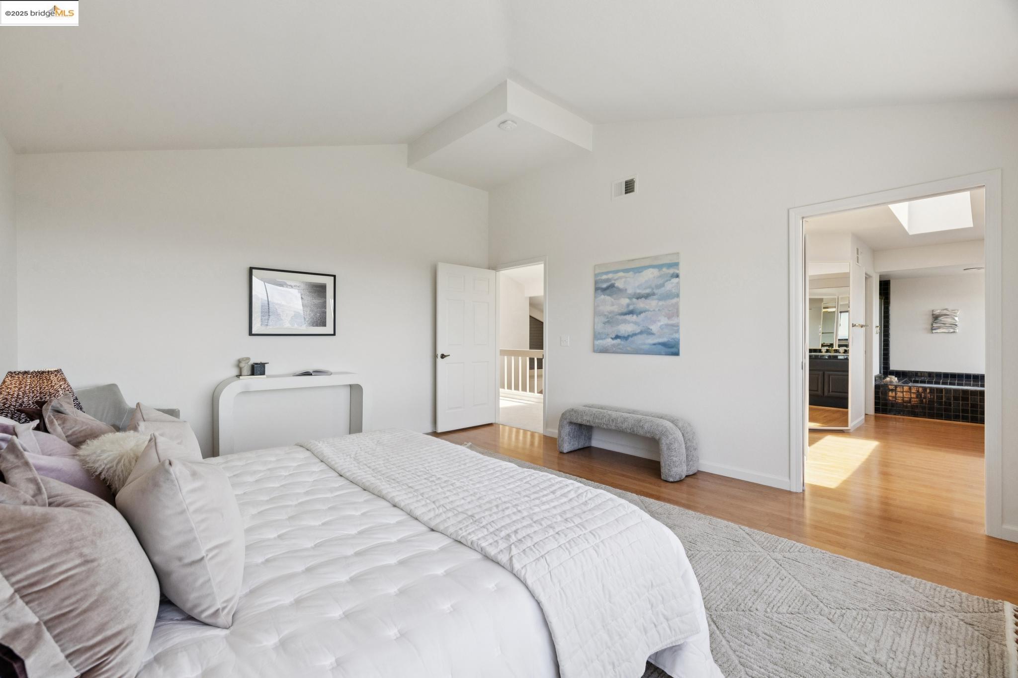 Detail Gallery Image 33 of 58 For 6109 Ridgemont Dr, Oakland,  CA 94619 - 4 Beds | 2/1 Baths