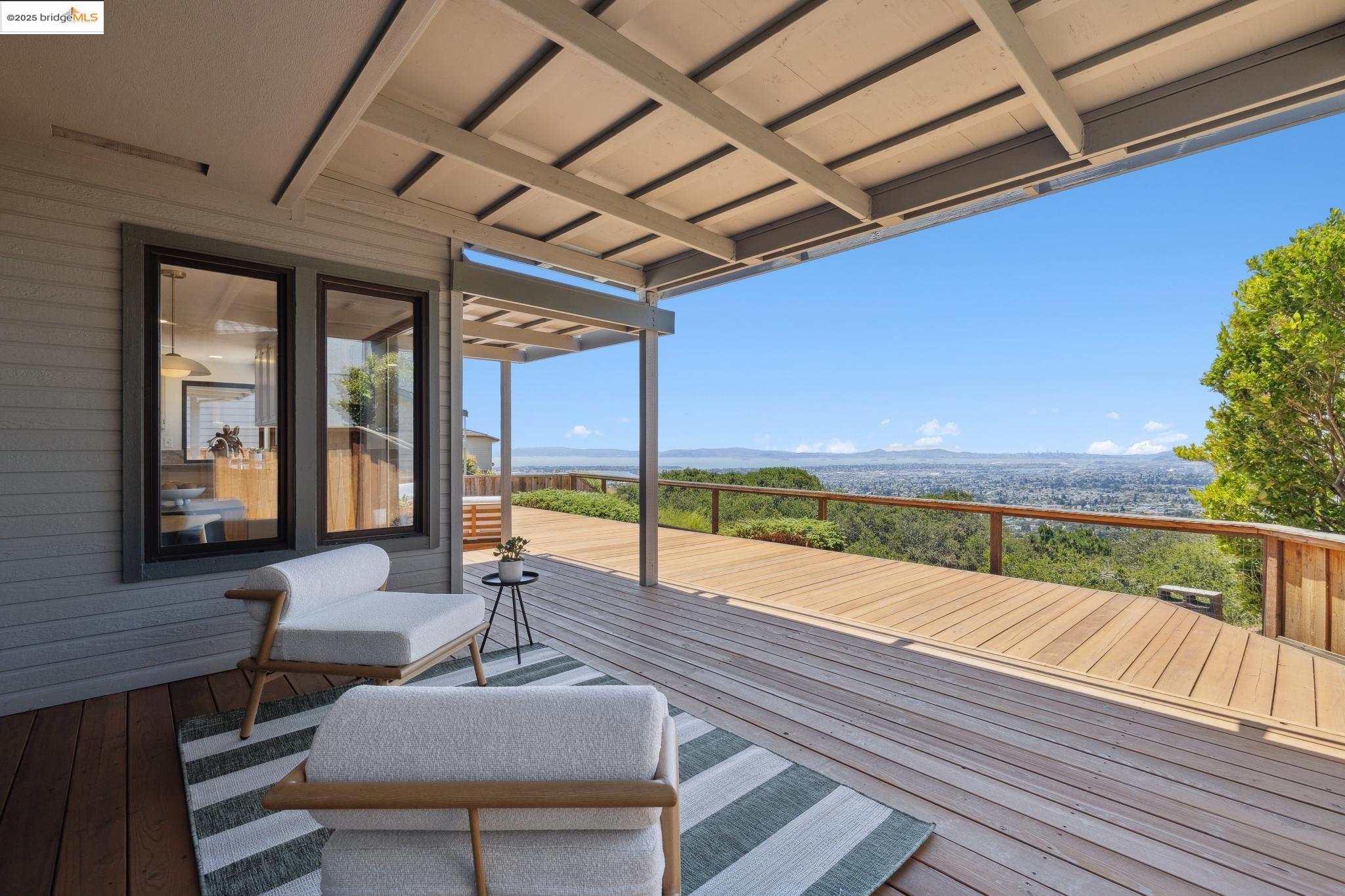 Detail Gallery Image 42 of 58 For 6109 Ridgemont Dr, Oakland,  CA 94619 - 4 Beds | 2/1 Baths