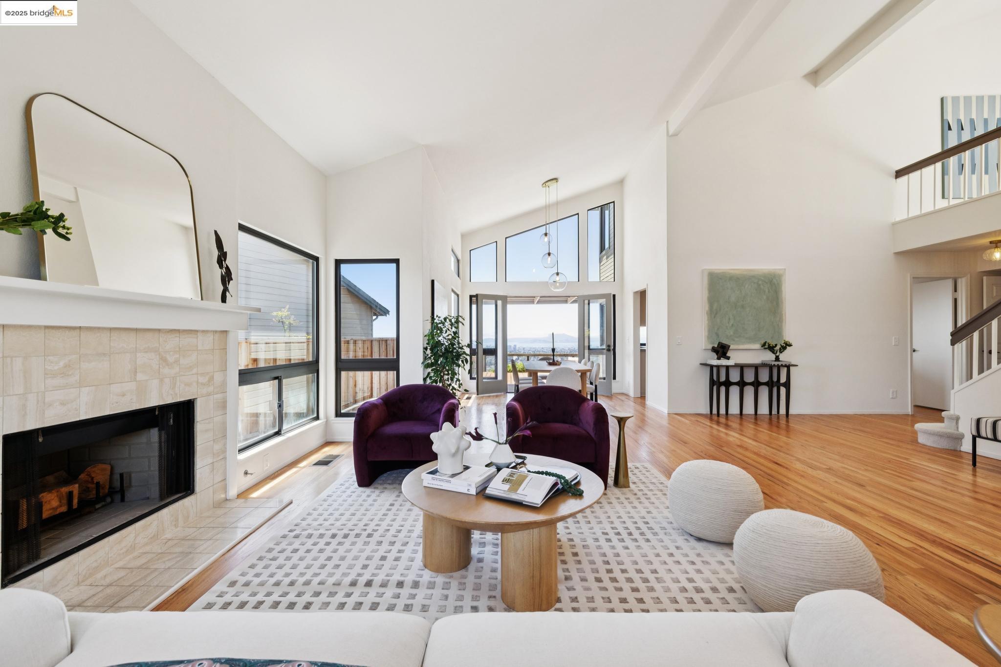 Detail Gallery Image 10 of 58 For 6109 Ridgemont Dr, Oakland,  CA 94619 - 4 Beds | 2/1 Baths