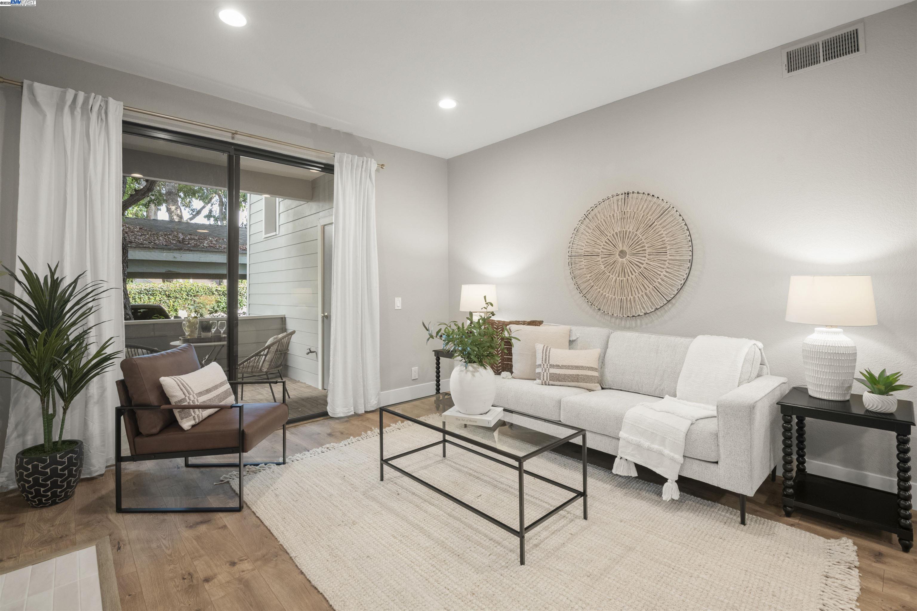 MLS: 41105185 Condo For Sale