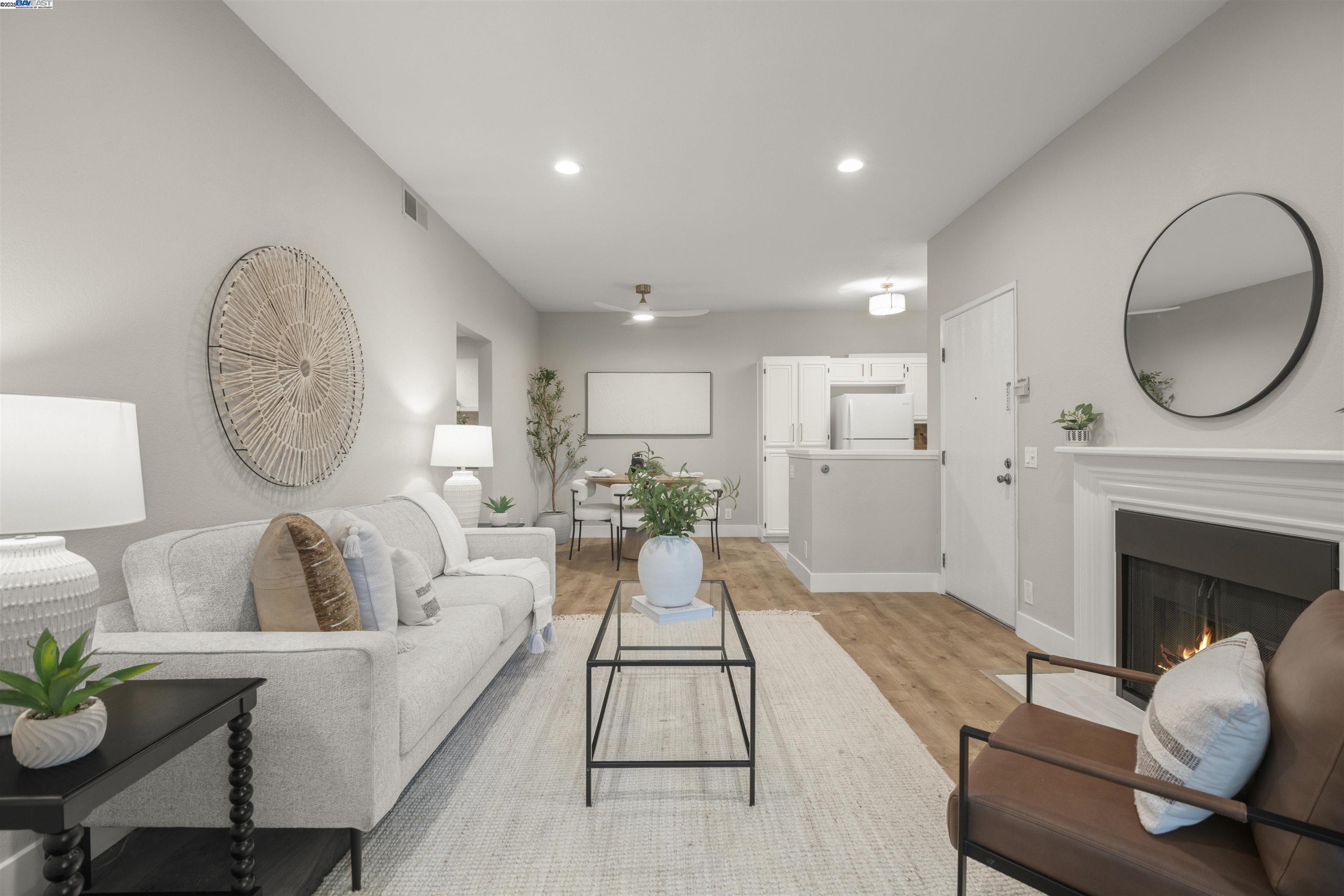 Photo #5: 41105185 Listing 