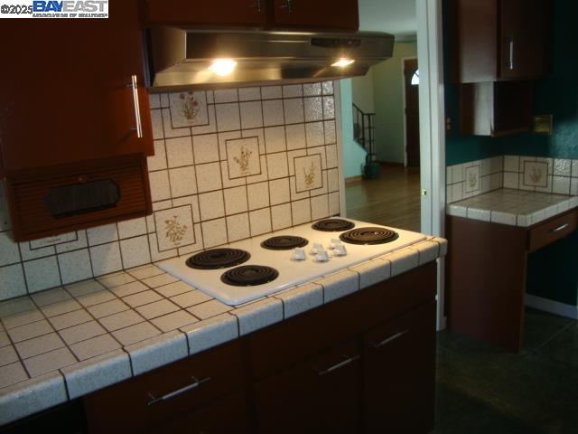 Detail Gallery Image 17 of 43 For 26132 Jane Ave, Hayward,  CA 94544 - 4 Beds | 3 Baths