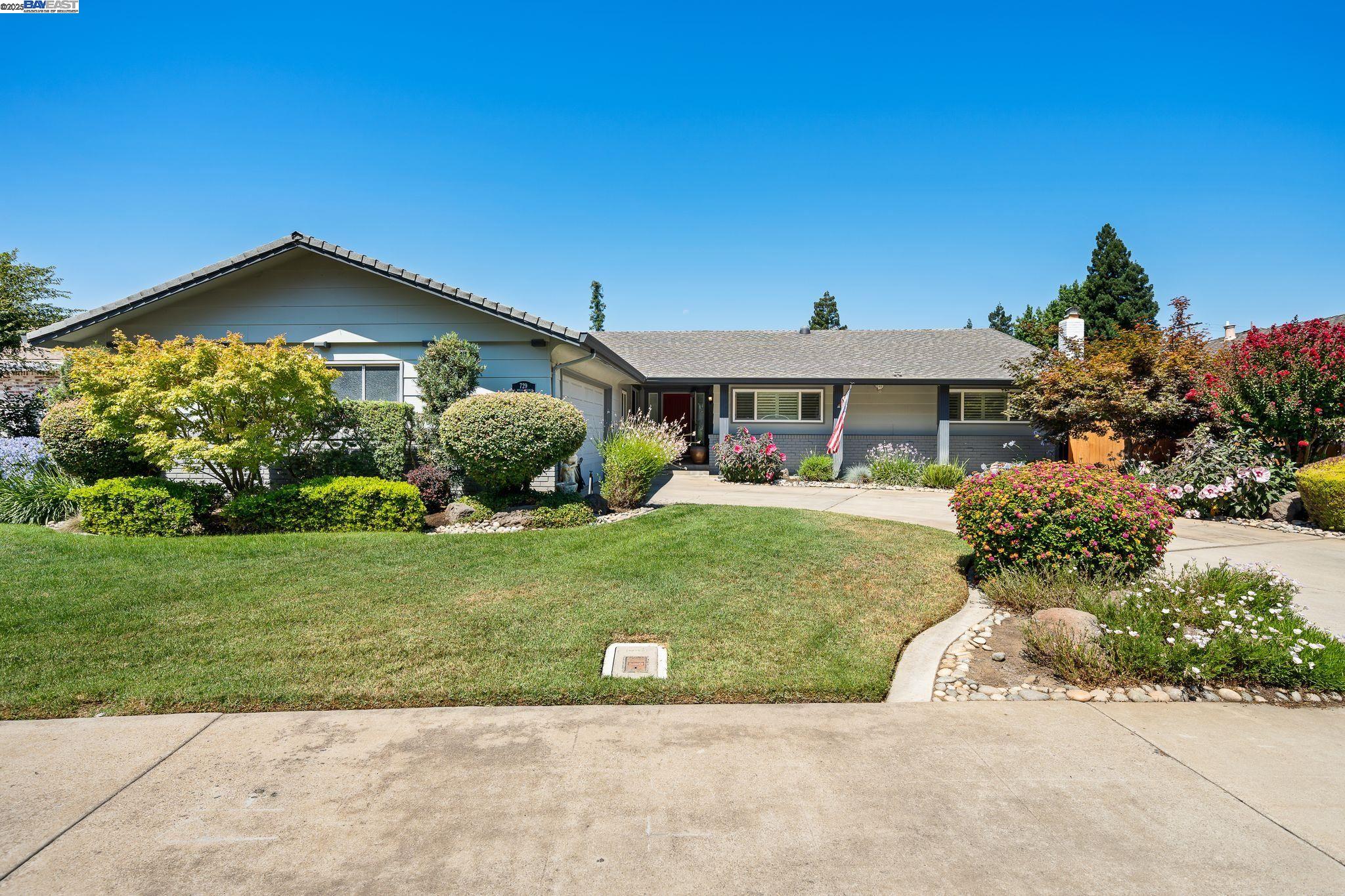 Thumbnail for 729 S Mills Ave, Lodi, CA 95242