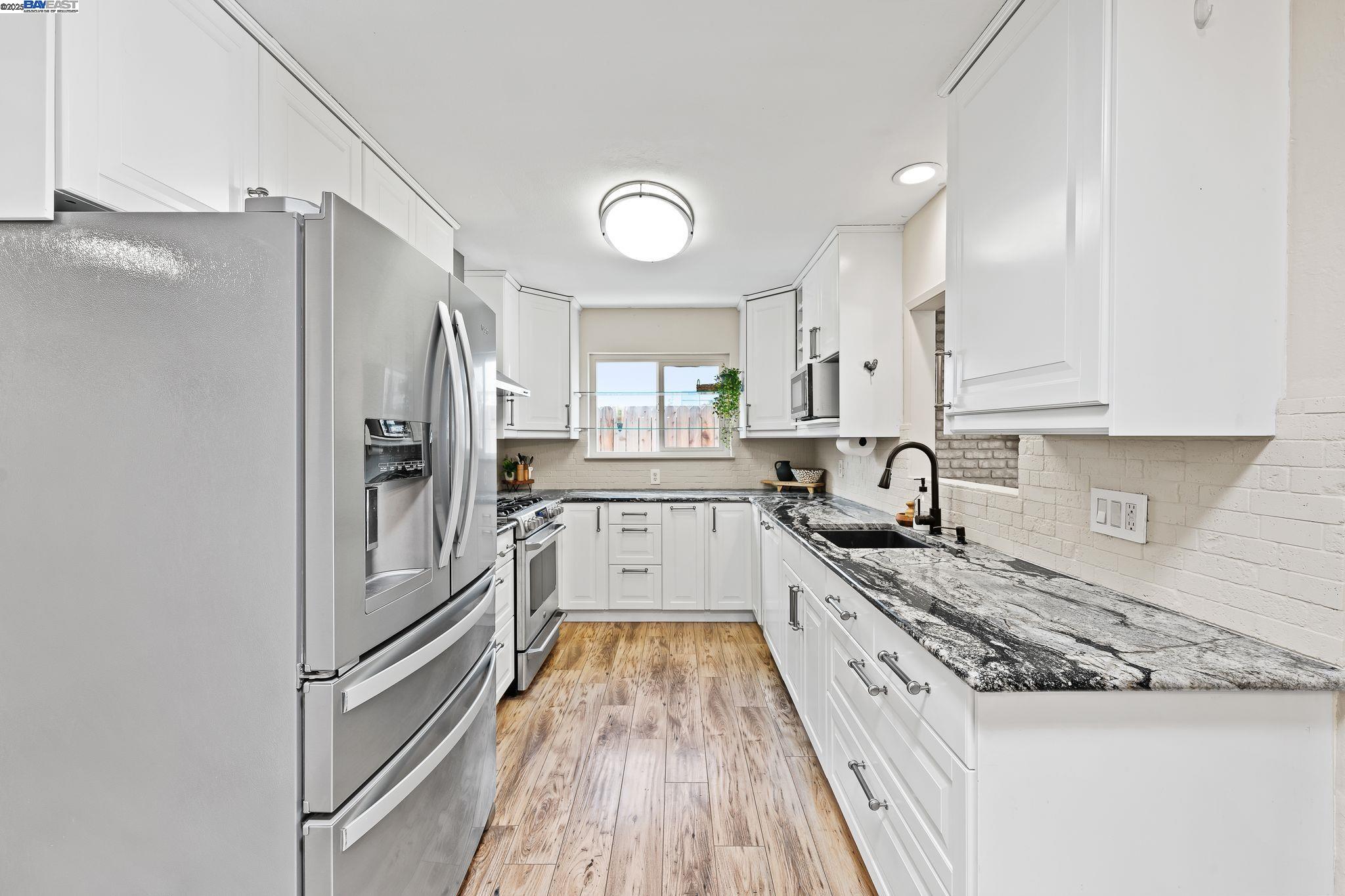 Detail Gallery Image 12 of 31 For 729 S Mills Ave, Lodi,  CA 95242 - 3 Beds | 2 Baths