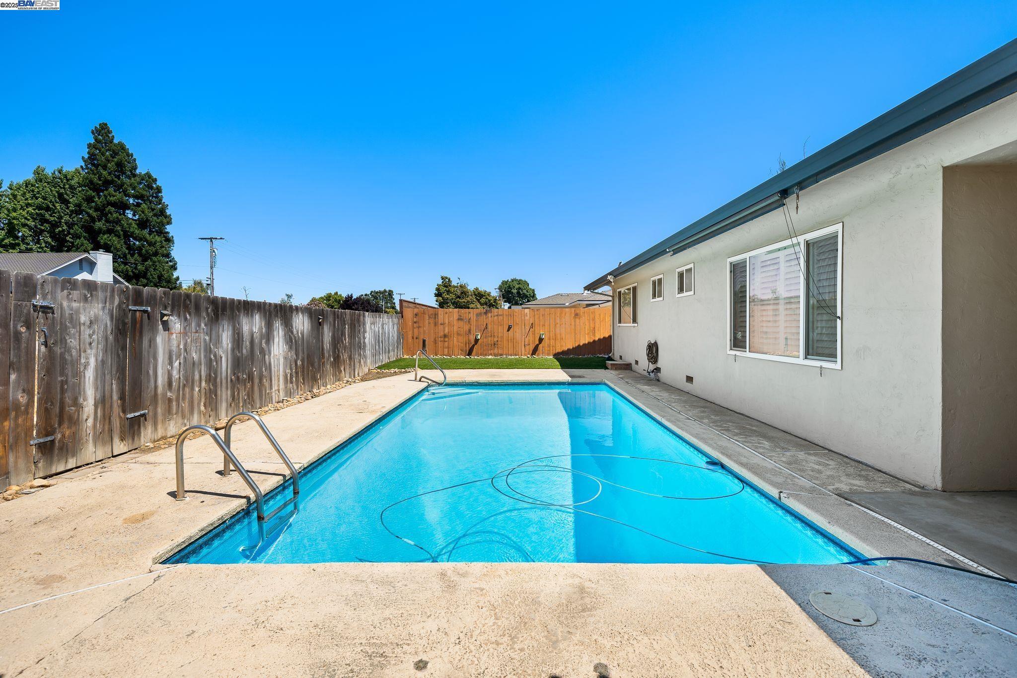 Detail Gallery Image 29 of 31 For 729 S Mills Ave, Lodi,  CA 95242 - 3 Beds | 2 Baths