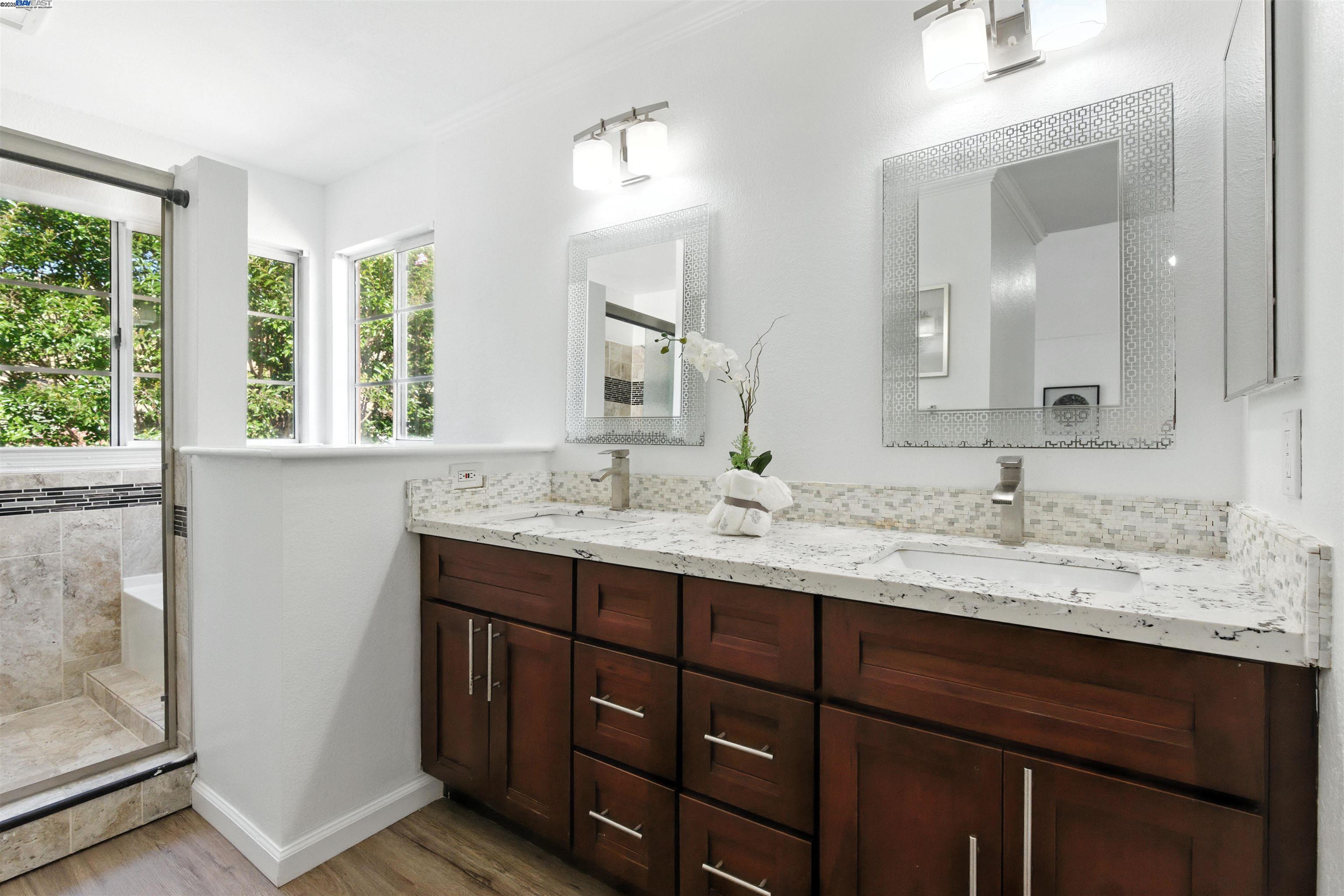Detail Gallery Image 11 of 30 For 35968 Killorglin Cmn, Fremont,  CA 94536 - 4 Beds | 2/1 Baths
