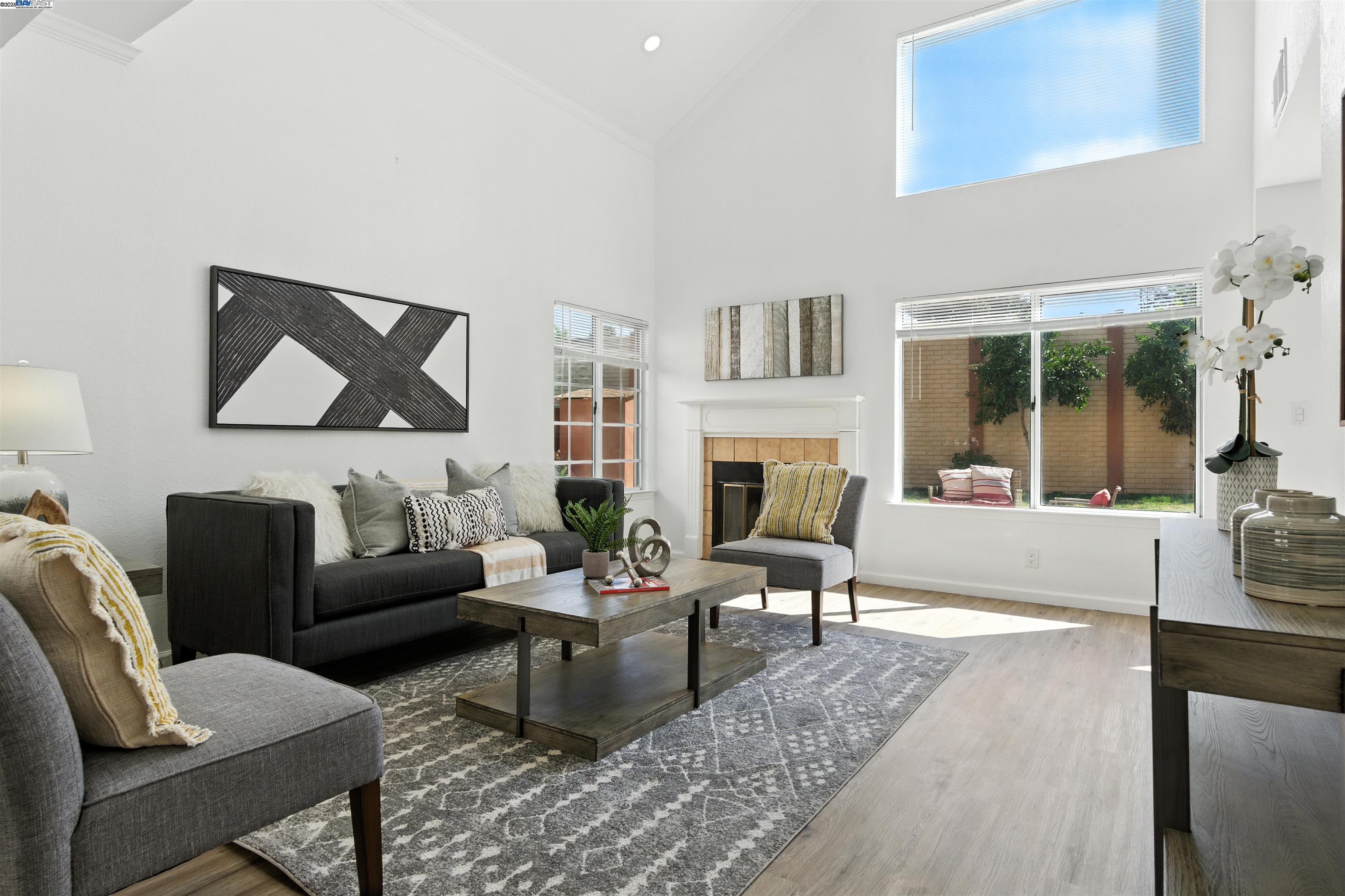 Detail Gallery Image 5 of 30 For 35968 Killorglin Cmn, Fremont,  CA 94536 - 4 Beds | 2/1 Baths