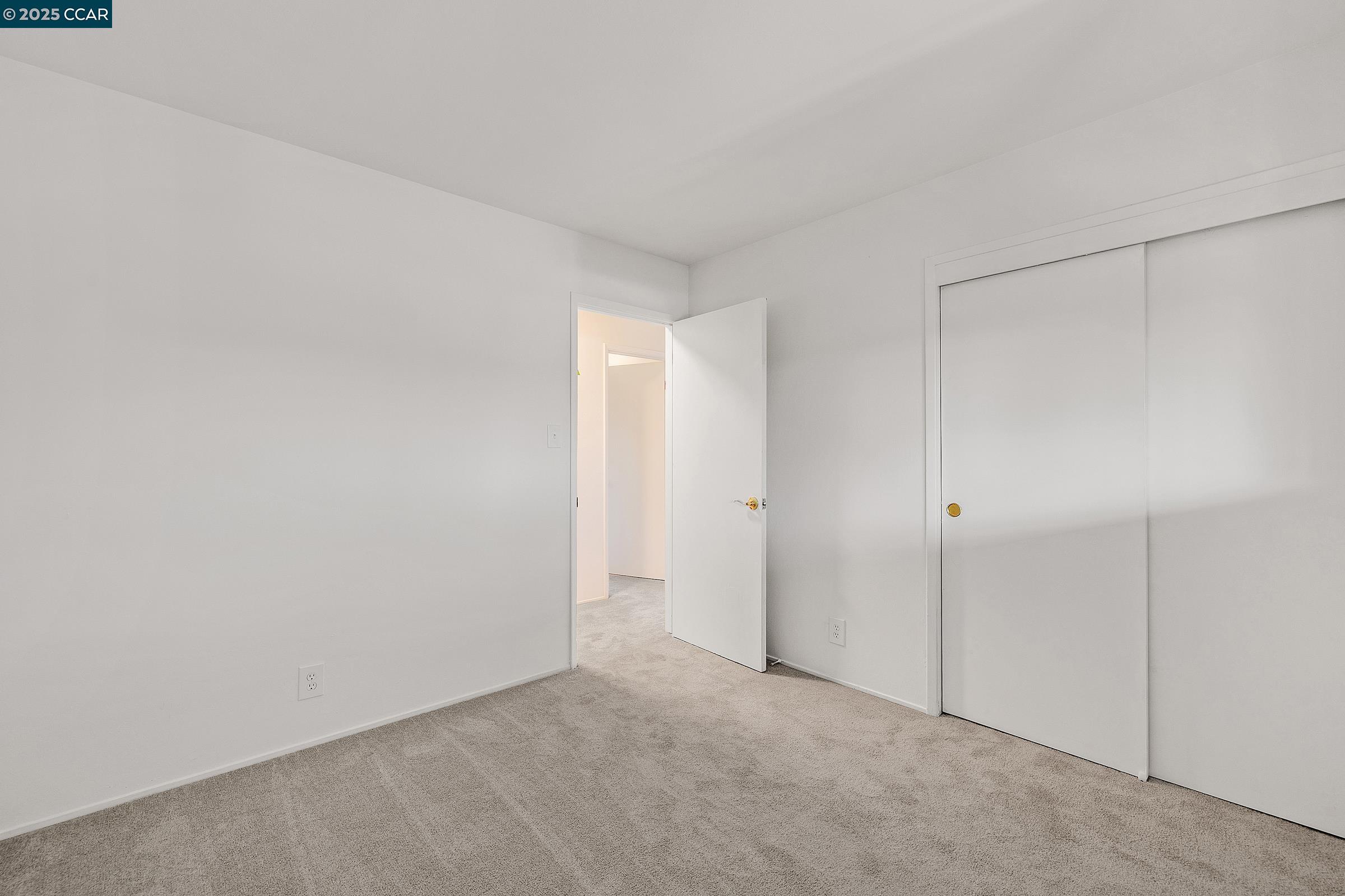 Detail Gallery Image 14 of 28 For 2107 Murphy Dr, San Pablo,  CA 94806 - 4 Beds | 2 Baths