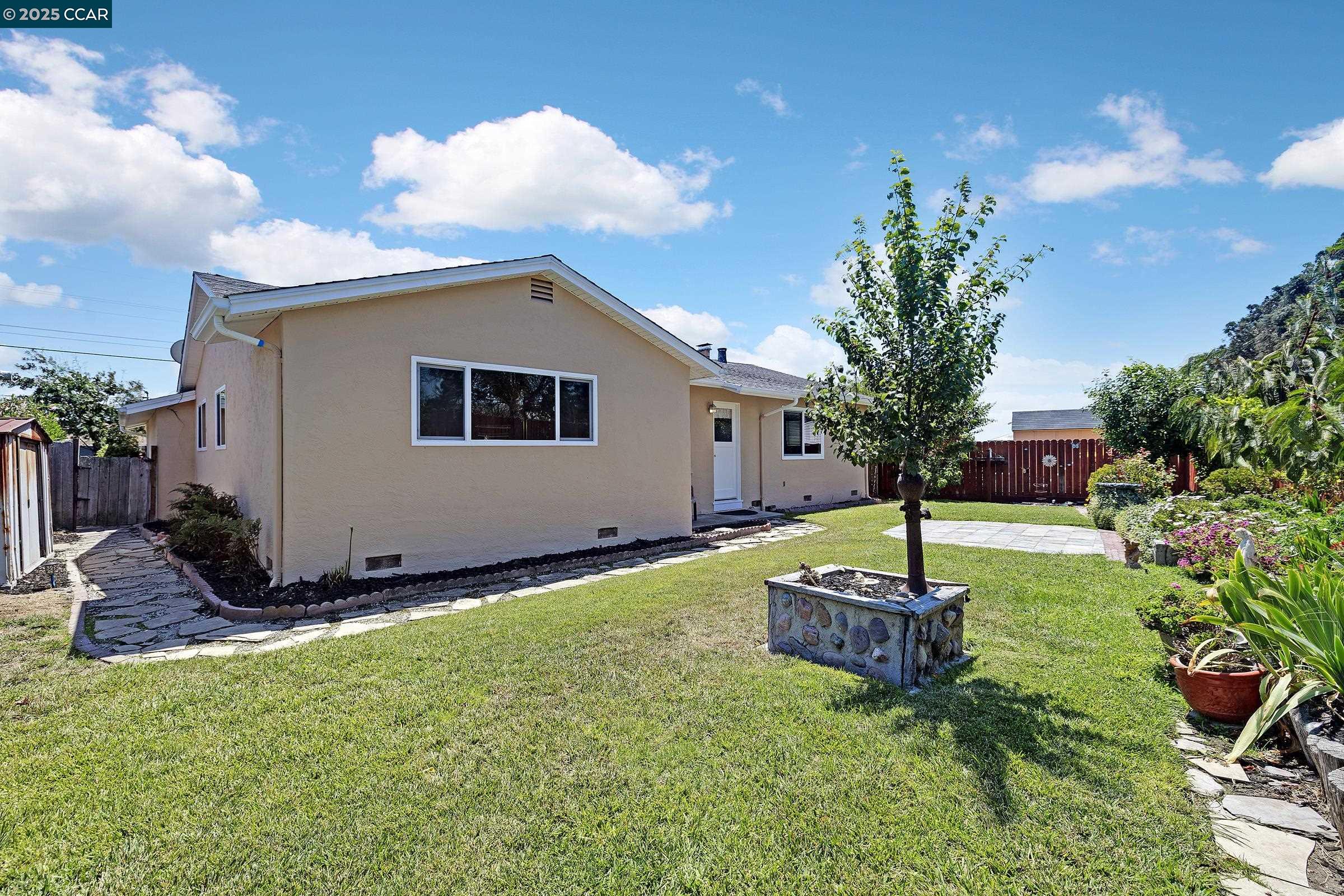 Detail Gallery Image 26 of 28 For 2107 Murphy Dr, San Pablo,  CA 94806 - 4 Beds | 2 Baths
