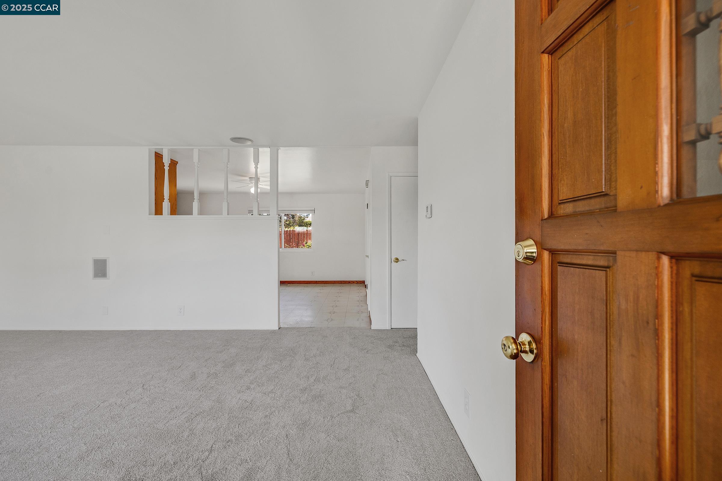 Detail Gallery Image 4 of 28 For 2107 Murphy Dr, San Pablo,  CA 94806 - 4 Beds | 2 Baths