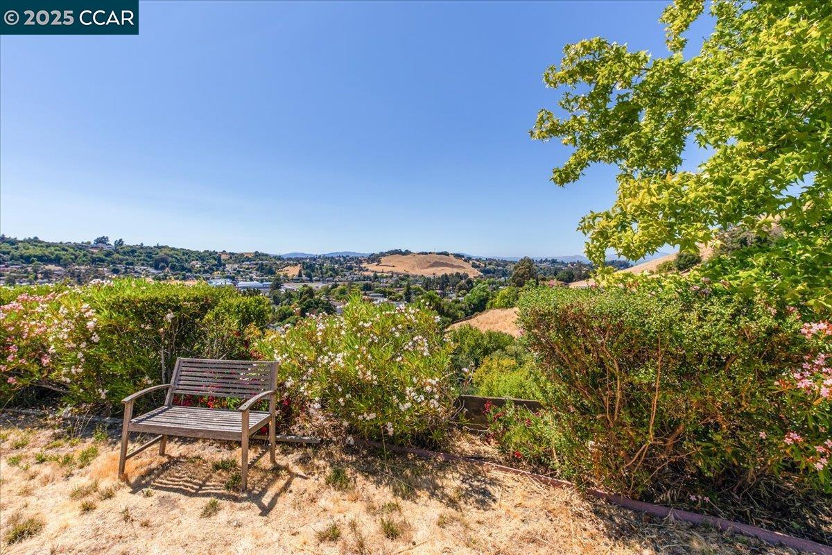 Detail Gallery Image 34 of 34 For 2641 Lucas Ave, Pinole,  CA 94564 - 4 Beds | 3 Baths