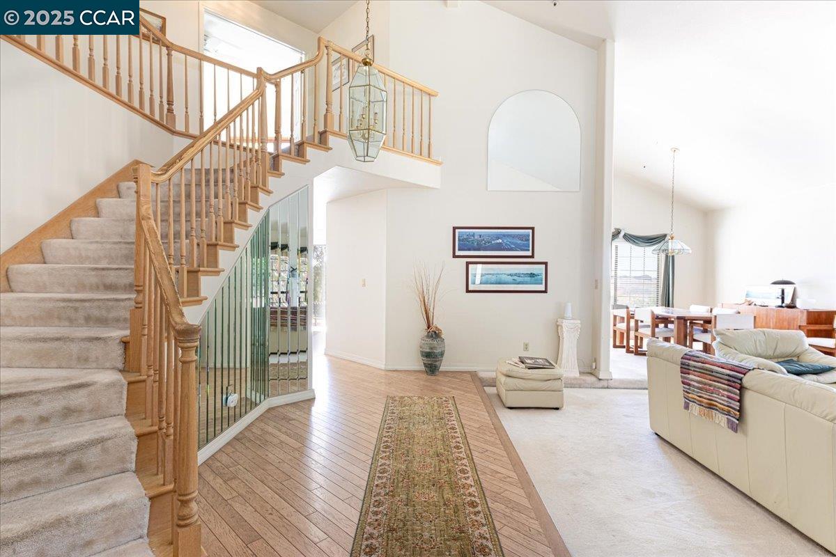Detail Gallery Image 5 of 34 For 2641 Lucas Ave, Pinole,  CA 94564 - 4 Beds | 3 Baths