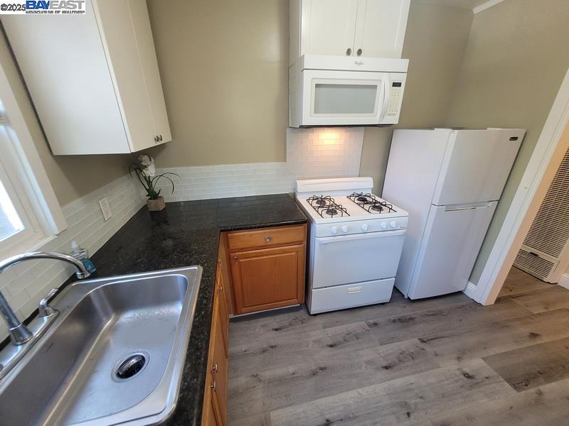 Detail Gallery Image 6 of 22 For 650 Dave Brubeck Way #7,  Stockton,  CA 95204 - 2 Beds | 1 Baths