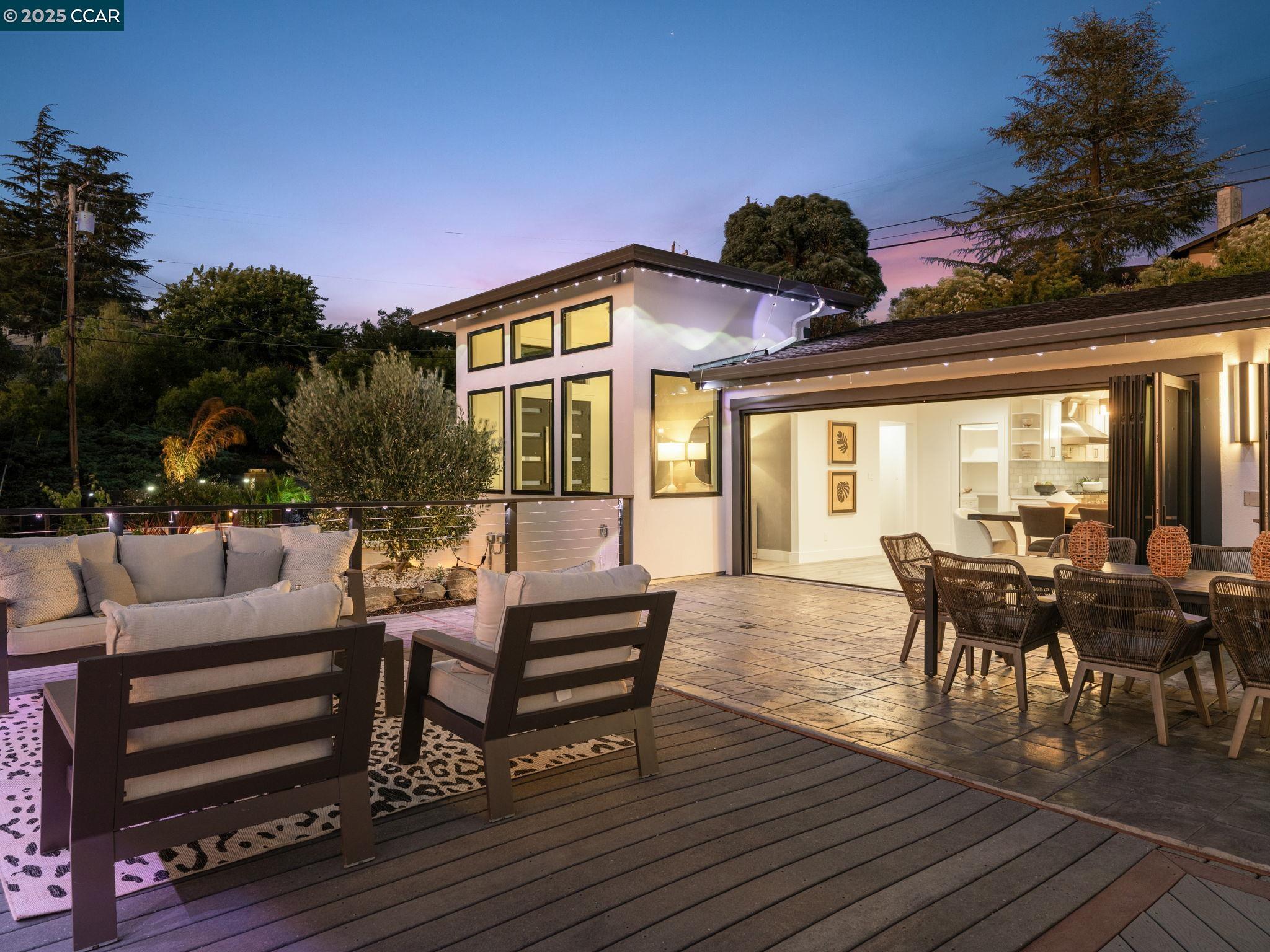 Detail Gallery Image 11 of 60 For 128 Castle Crest Rd, Alamo,  CA 94507 - 6 Beds | 5/1 Baths