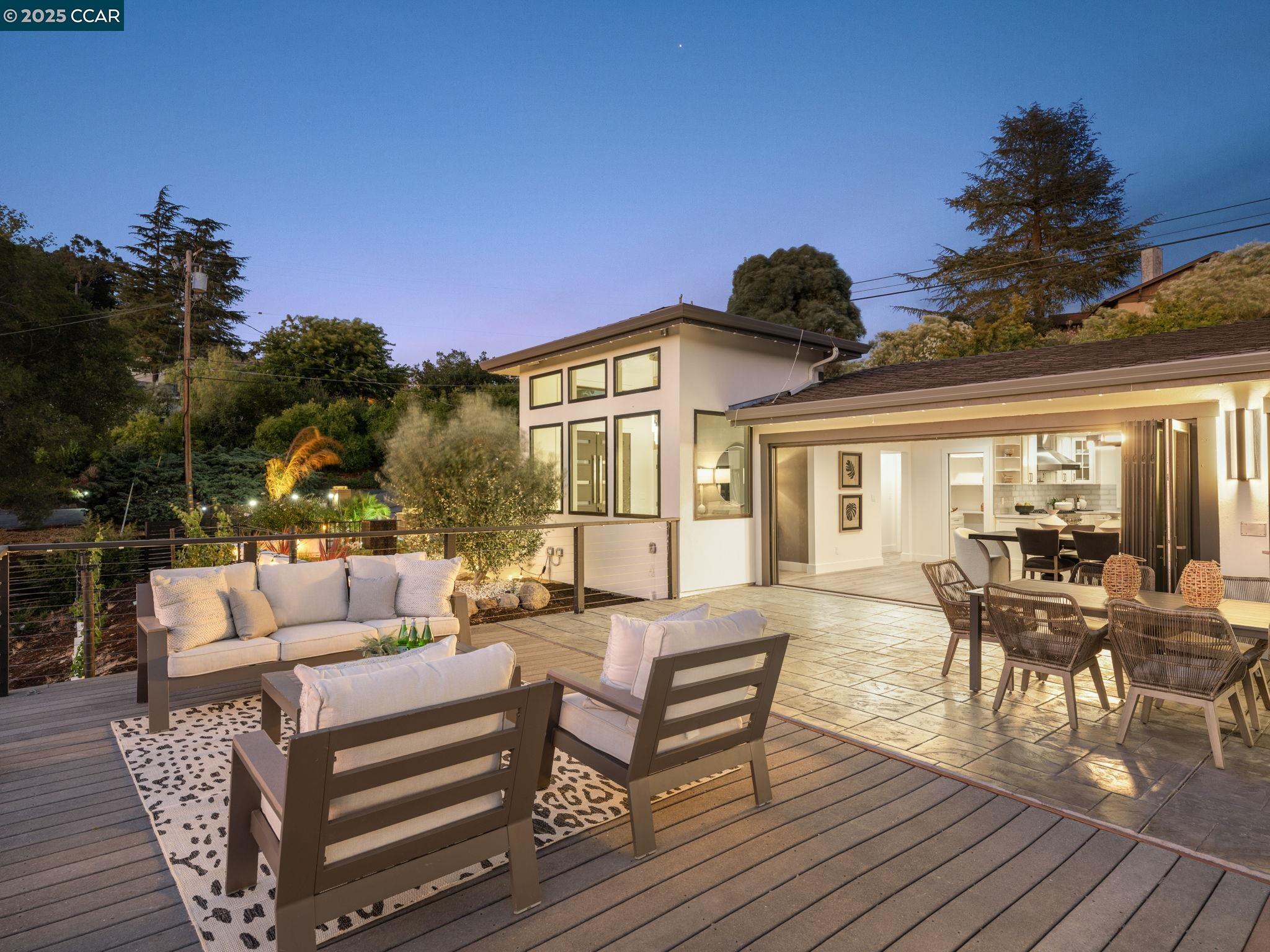 Detail Gallery Image 13 of 60 For 128 Castle Crest Rd, Alamo,  CA 94507 - 6 Beds | 5/1 Baths