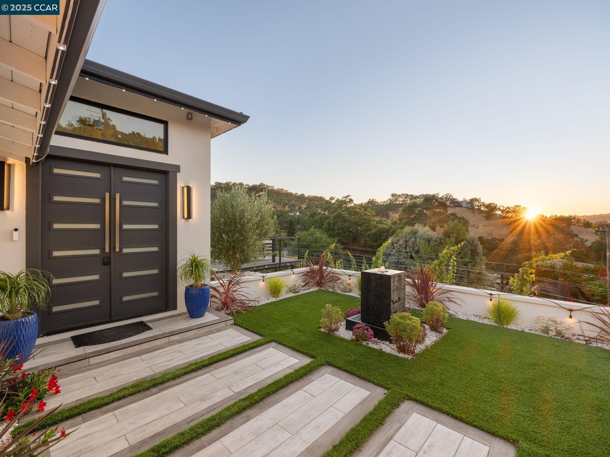 Detail Gallery Image 36 of 60 For 128 Castle Crest Rd, Alamo,  CA 94507 - 6 Beds | 5/1 Baths