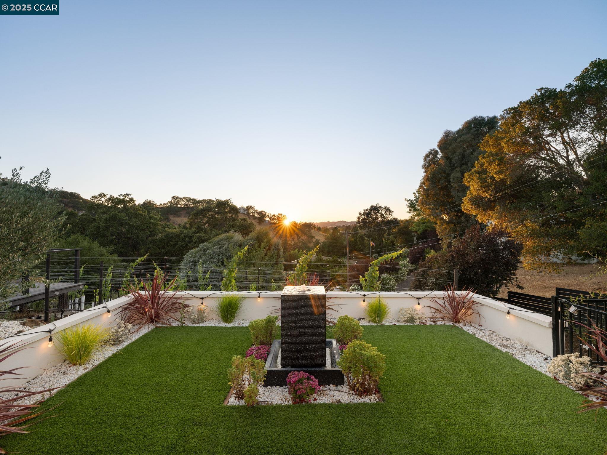 Detail Gallery Image 37 of 60 For 128 Castle Crest Rd, Alamo,  CA 94507 - 6 Beds | 5/1 Baths