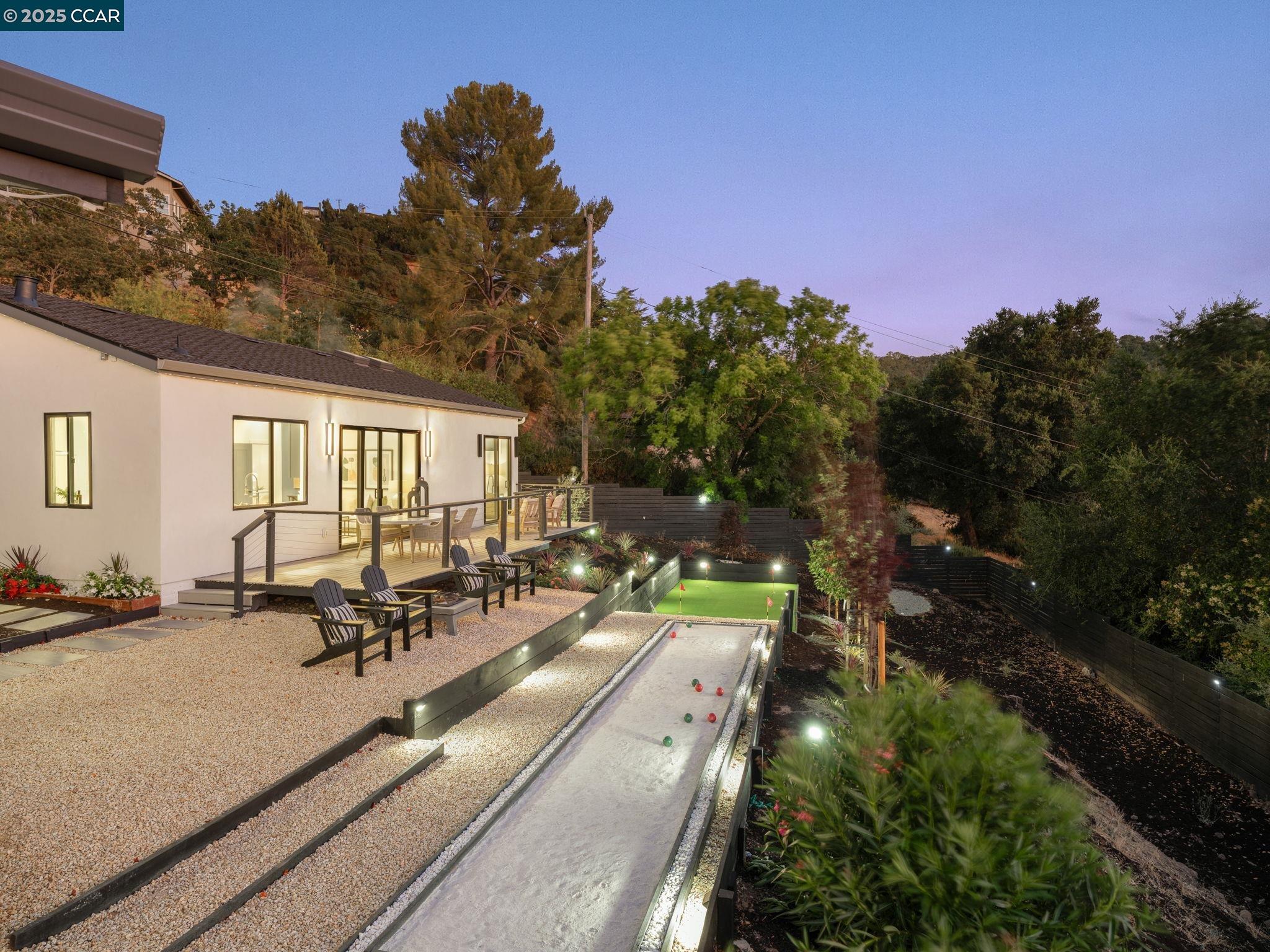 Detail Gallery Image 5 of 60 For 128 Castle Crest Rd, Alamo,  CA 94507 - 6 Beds | 5/1 Baths