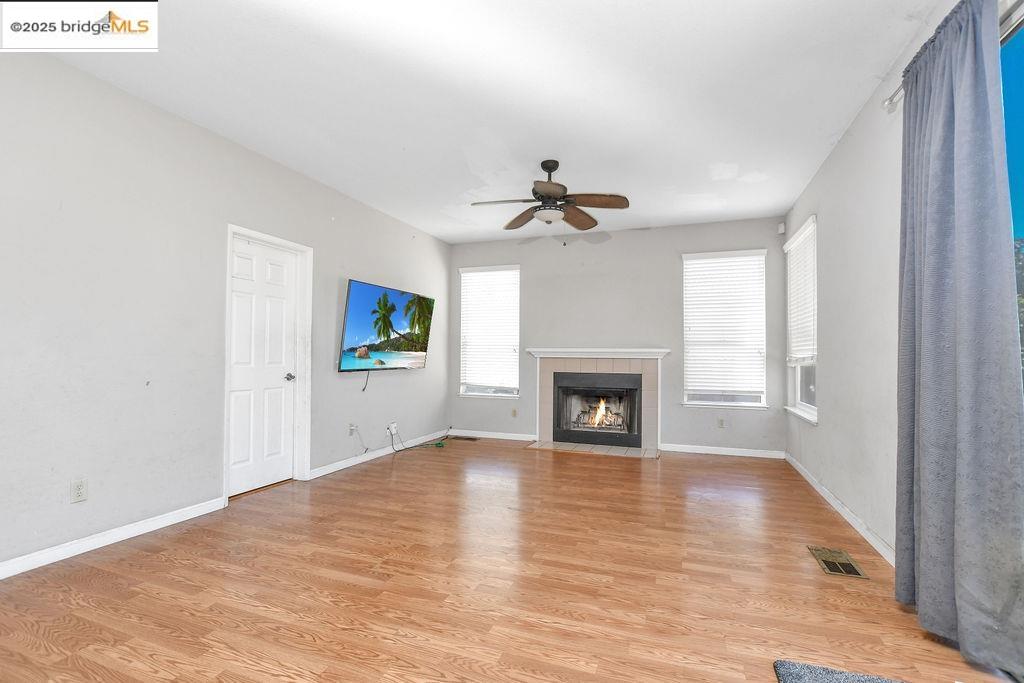 Detail Gallery Image 7 of 27 For 377 Madrone Pl, Brentwood,  CA 94513 - 4 Beds | 2/1 Baths